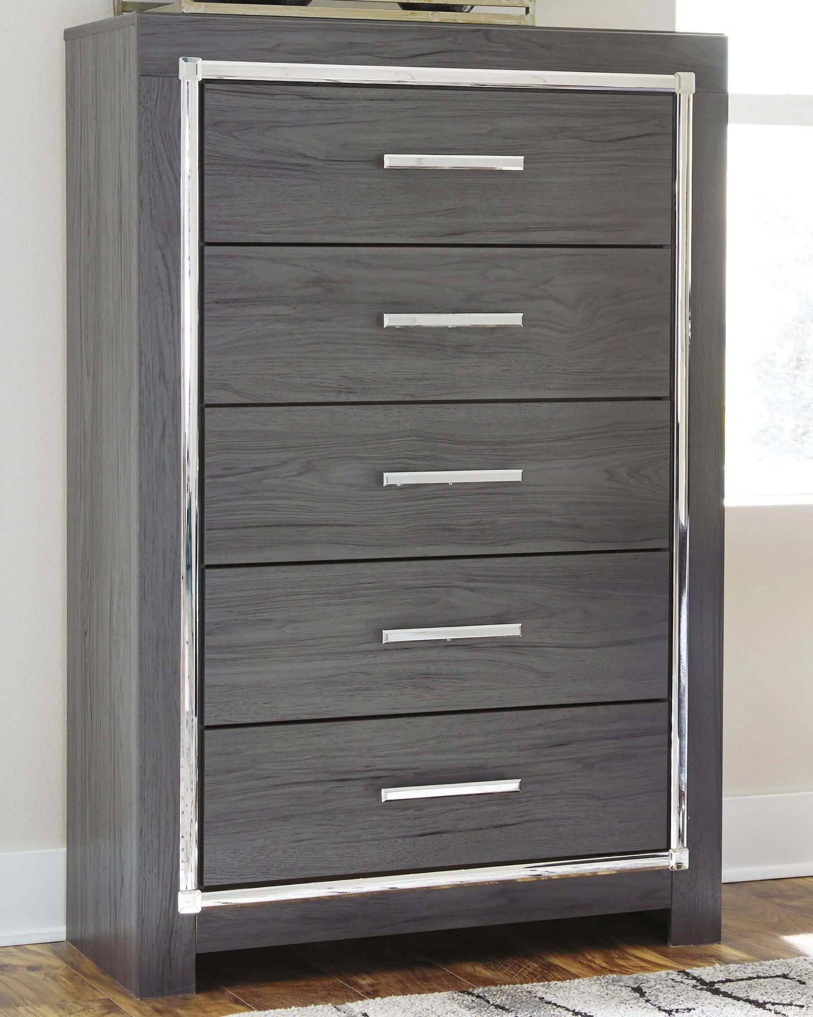 Lodanna Gray Chest Of Drawers - Image 1