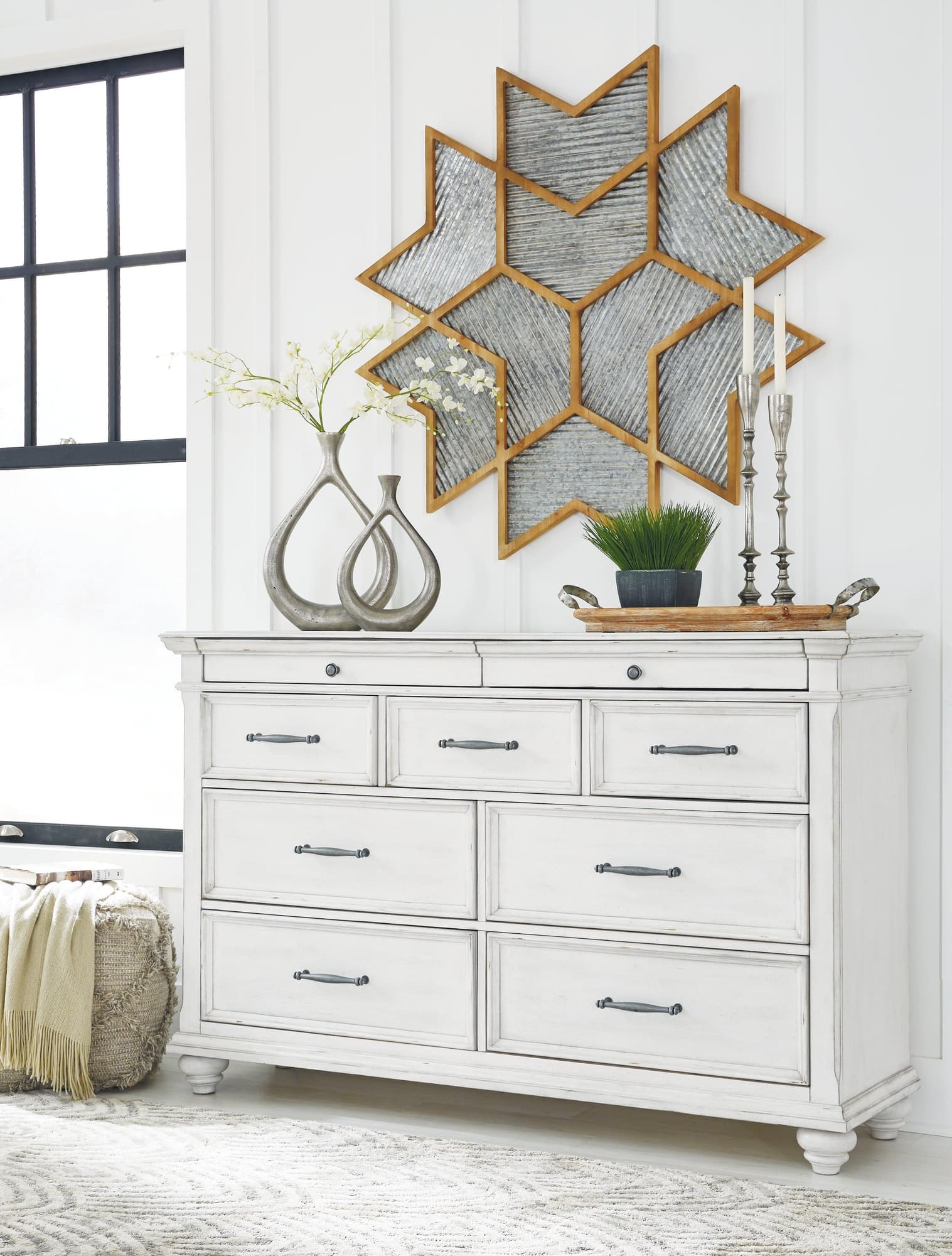 Kanwyn Whitewash Dresser - Image 1