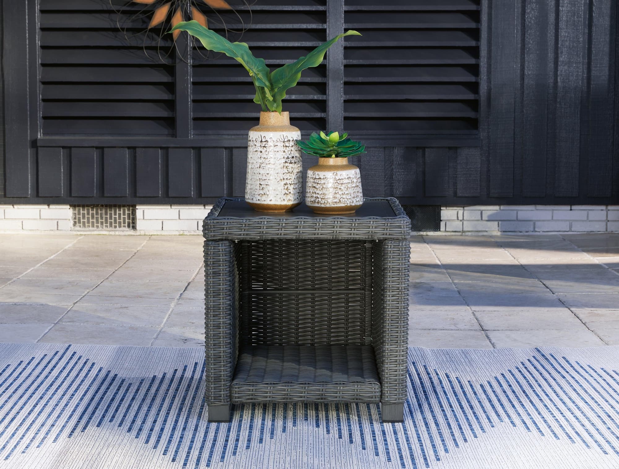 Elite Park Gray Outdoor End Table
