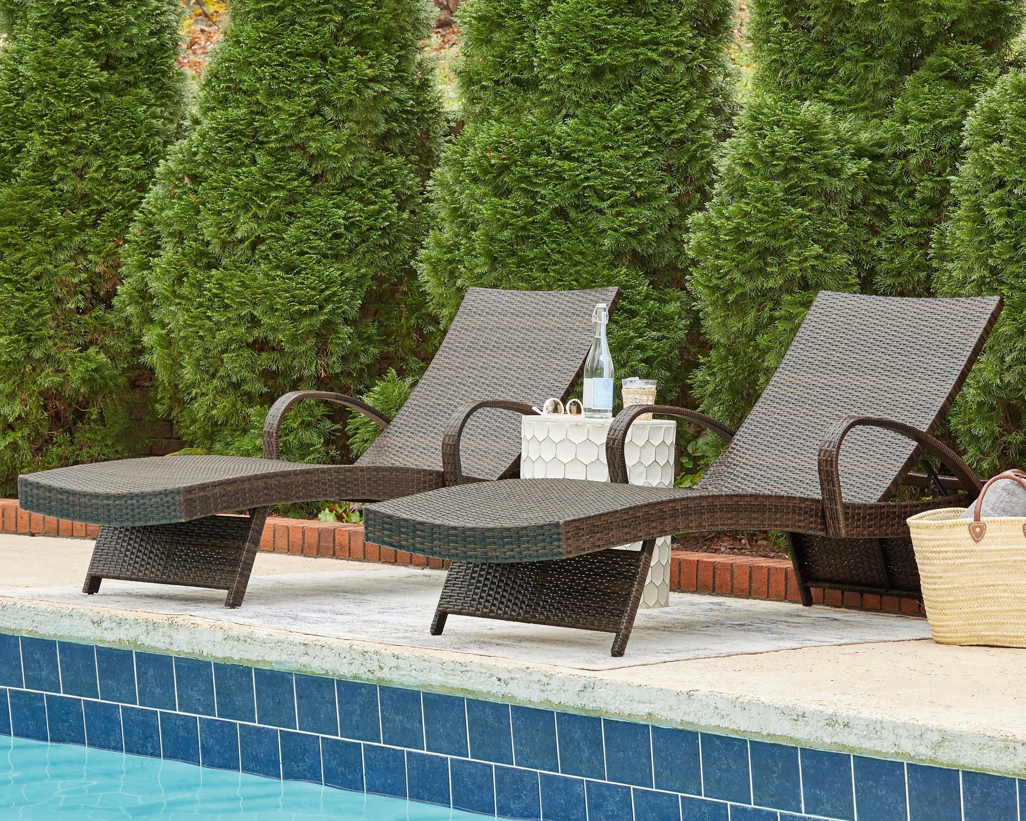 Kantana Brown Chaise Lounge (Set of 2)