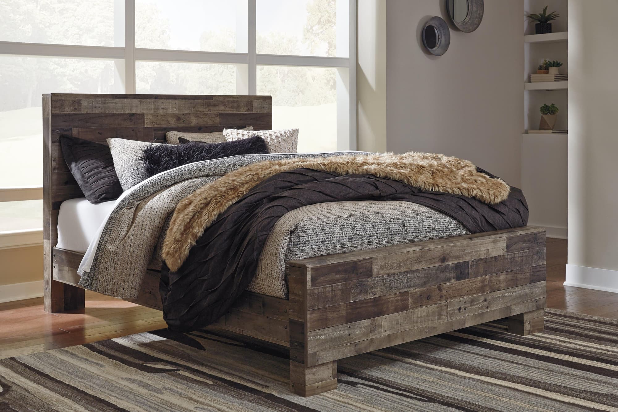 Derekson Multi Gray Queen Panel Bed - Image 1