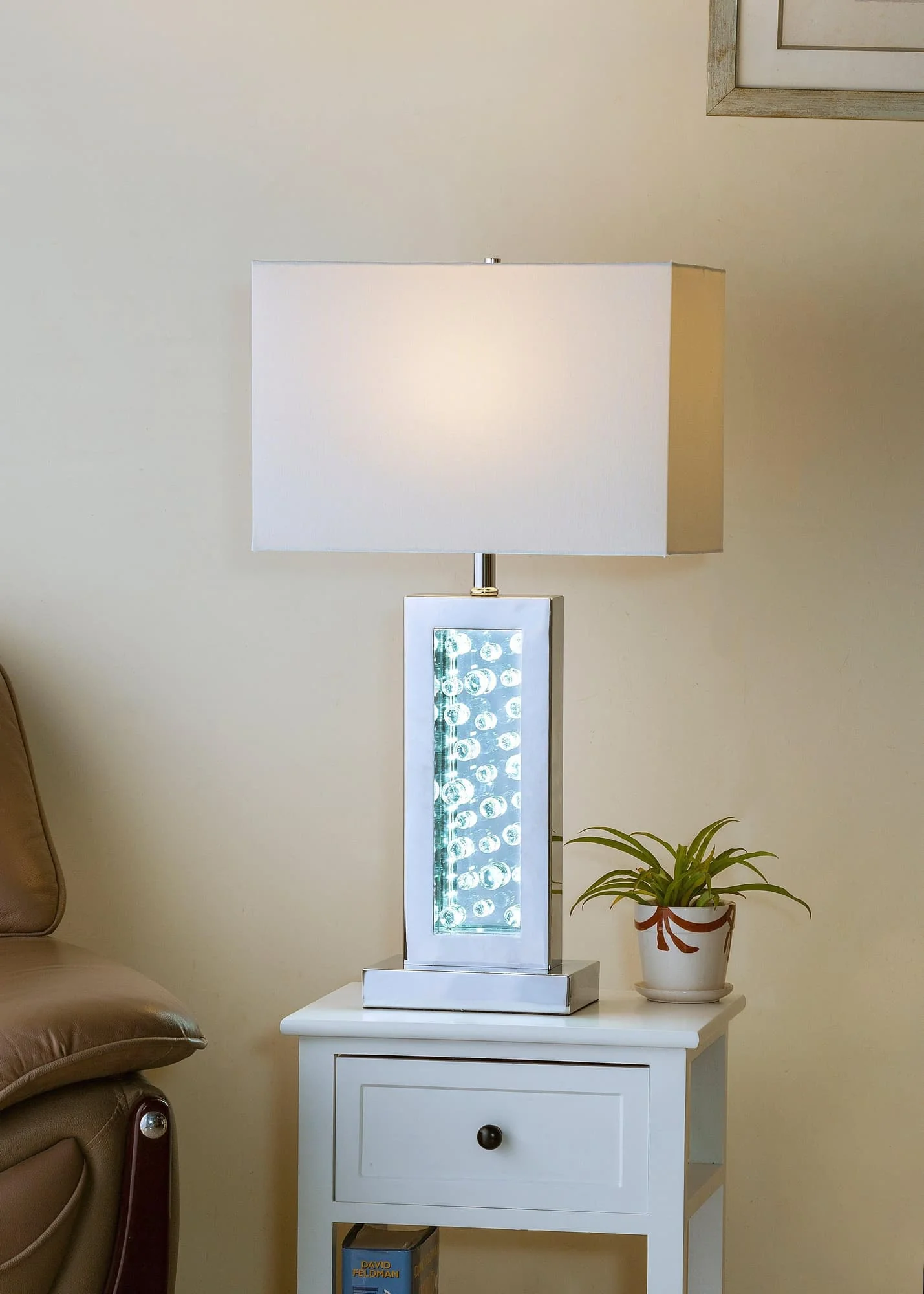 Monica White Glass Table Lamp - Image 1