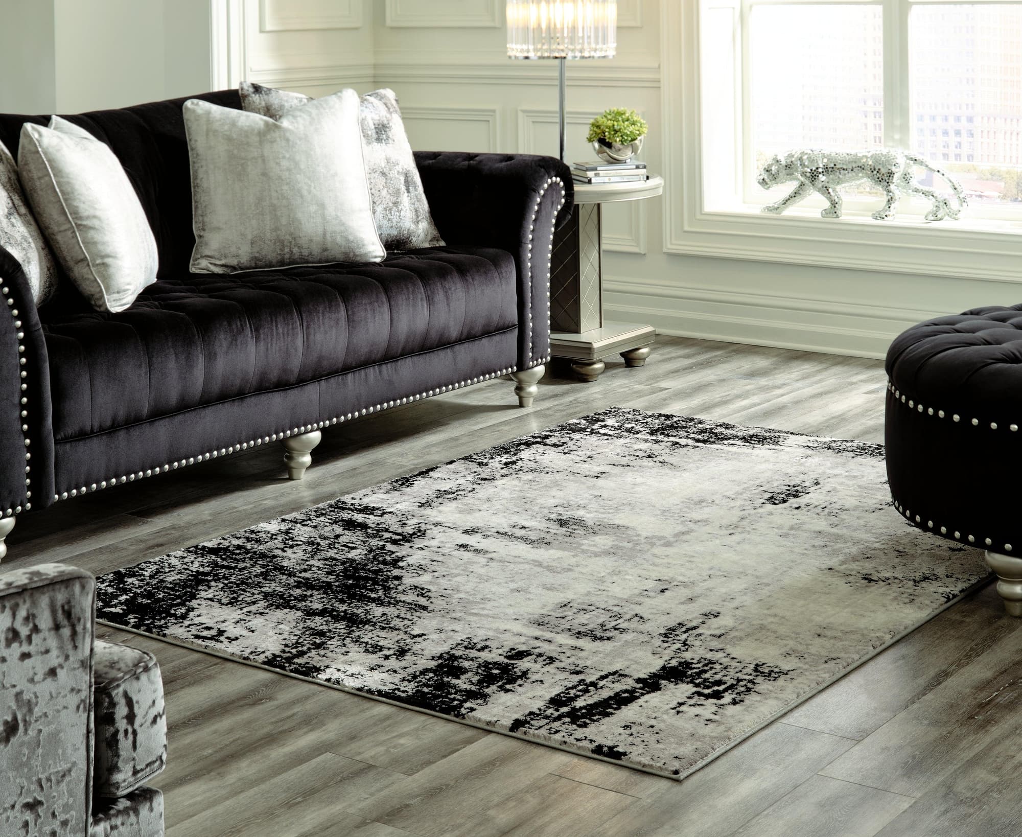 Zekeman Black Cream Gray 7’10” X 10′ Rug