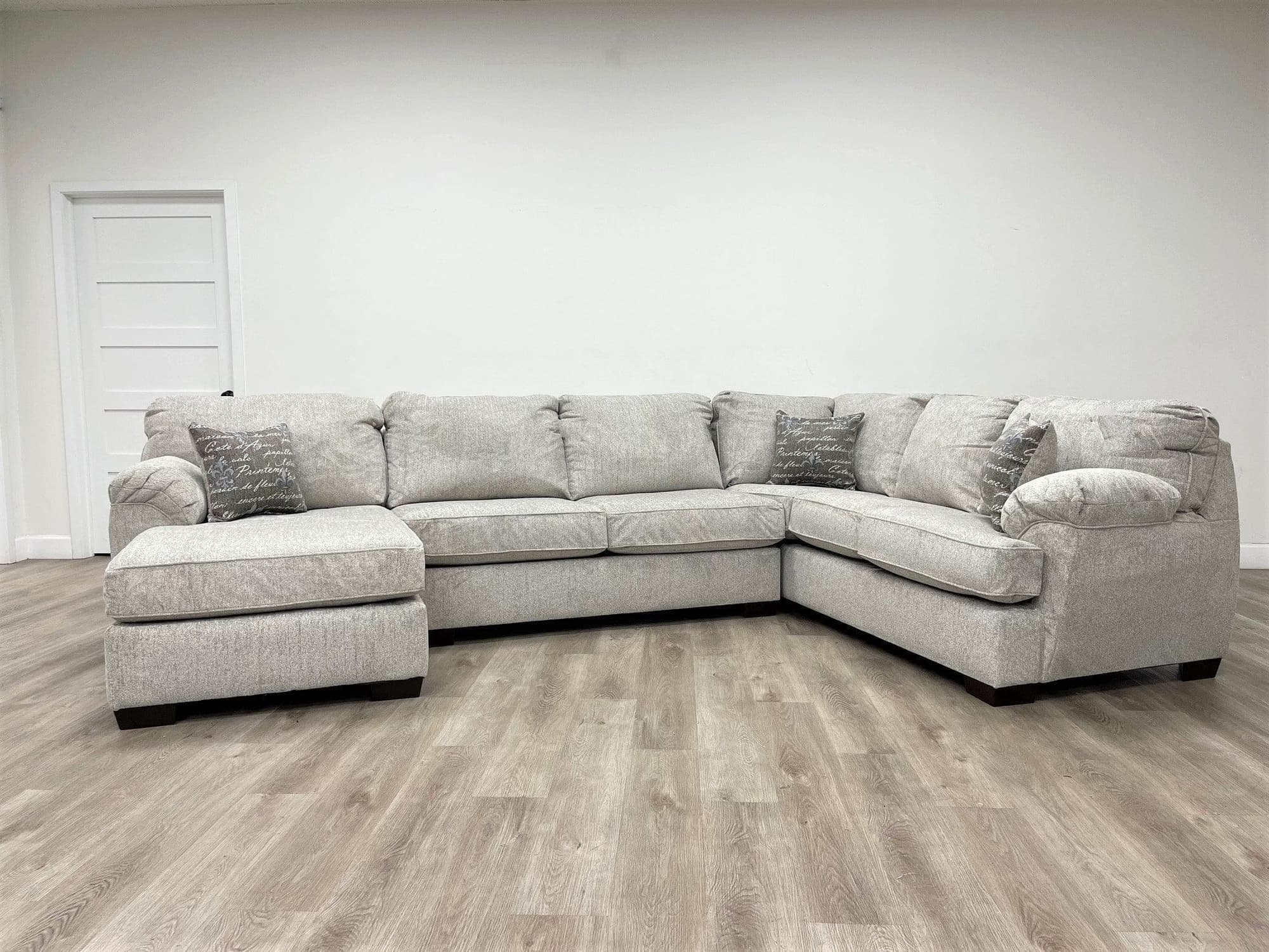 Brentwood Sectional - Image 1
