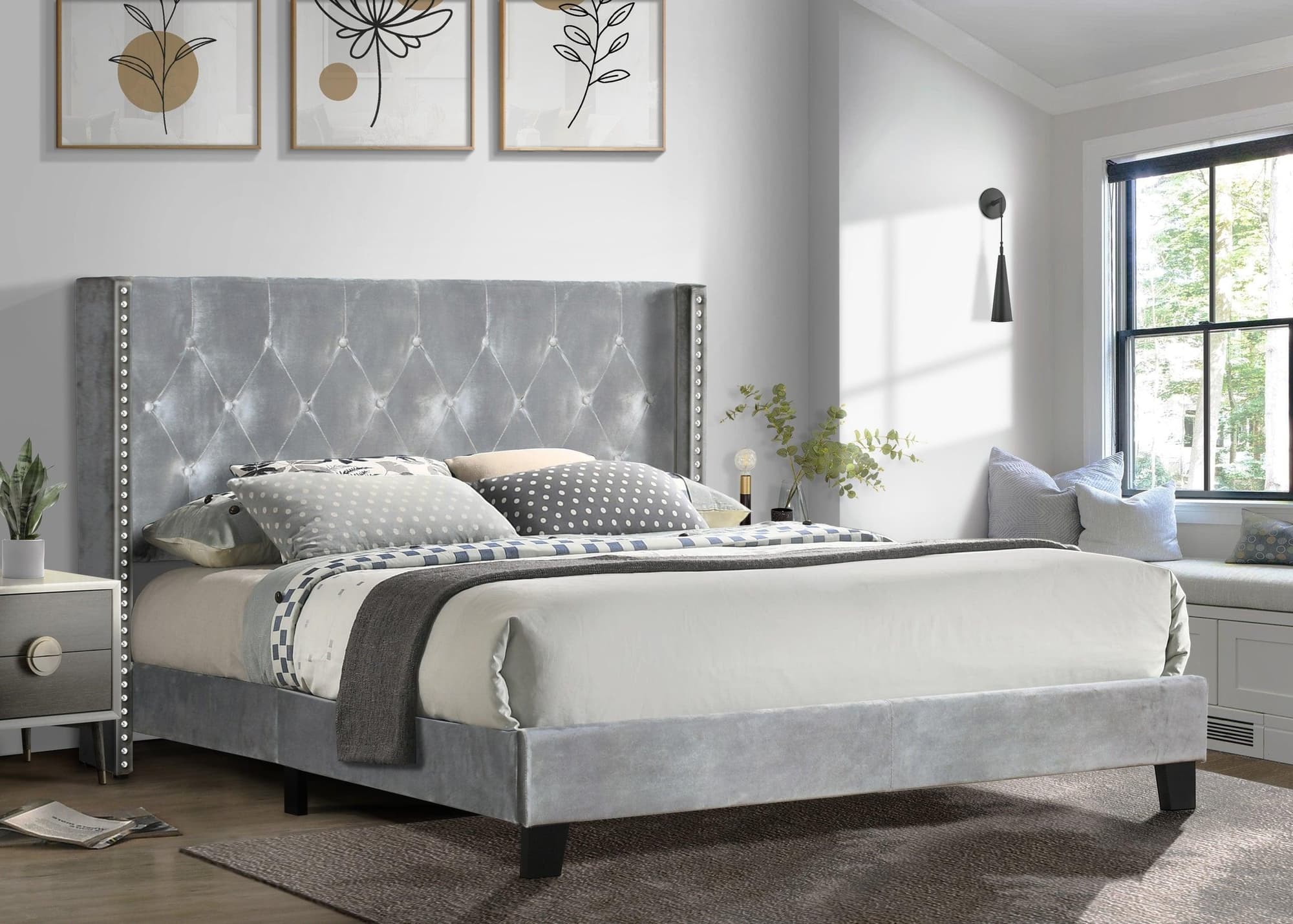 Silver Velvet Upholstered Tufted Platform Full Bed - Image 1