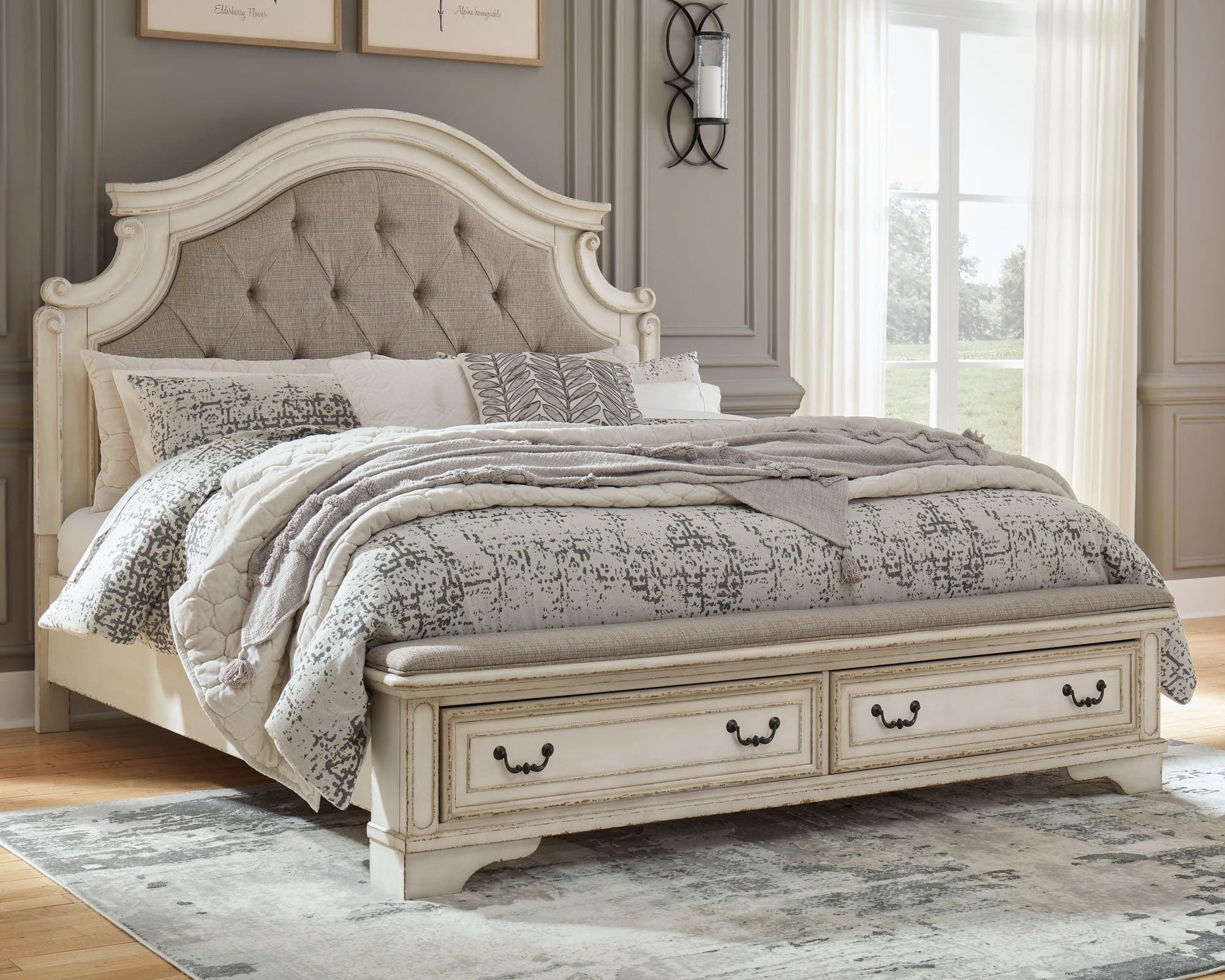 Realyn Two-Tone Queen Upholstered Bed - Image 1