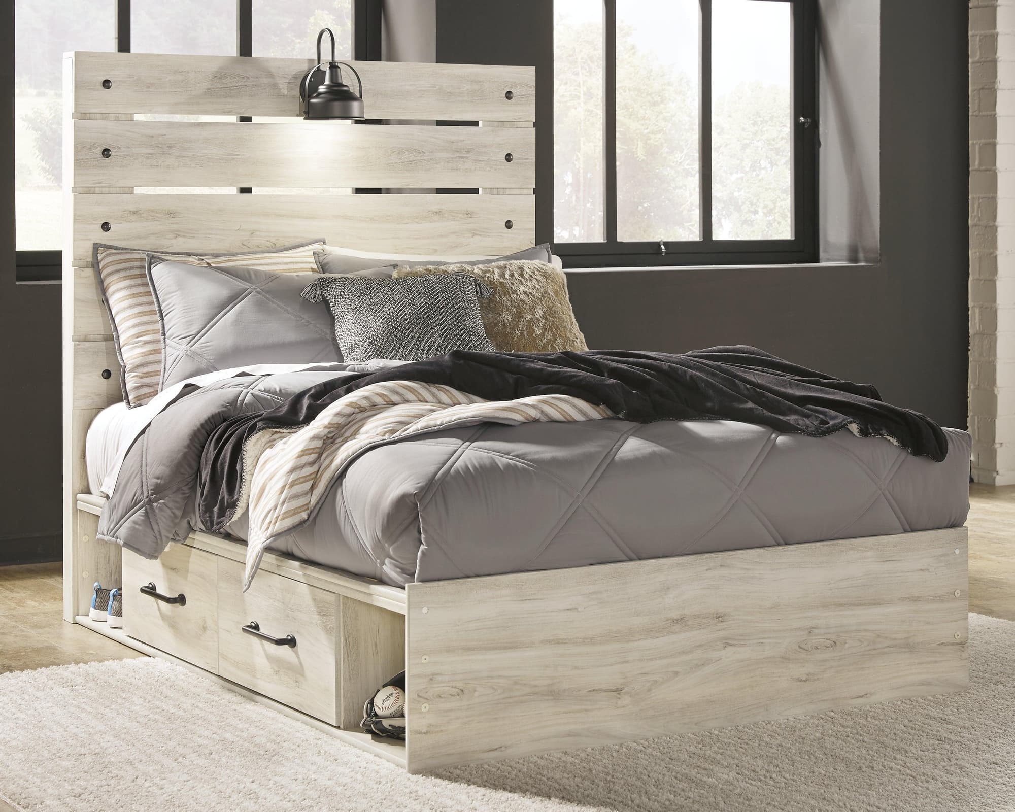 Cambeck Whitewash Full Panel Bed With 4 Storage Drawers - Image 1
