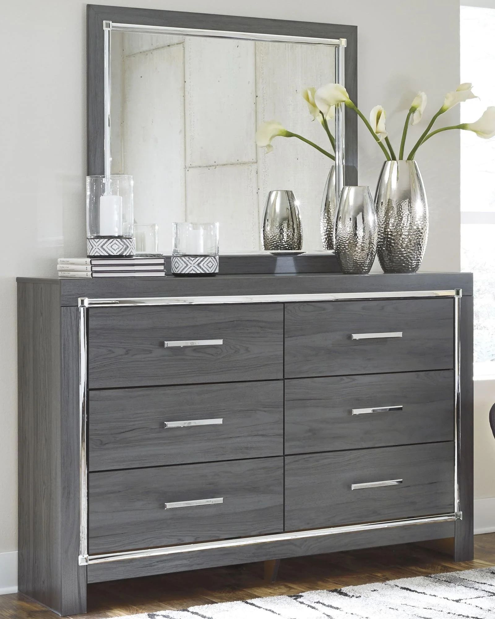 Lodanna Gray Dresser And Mirror - Image 1
