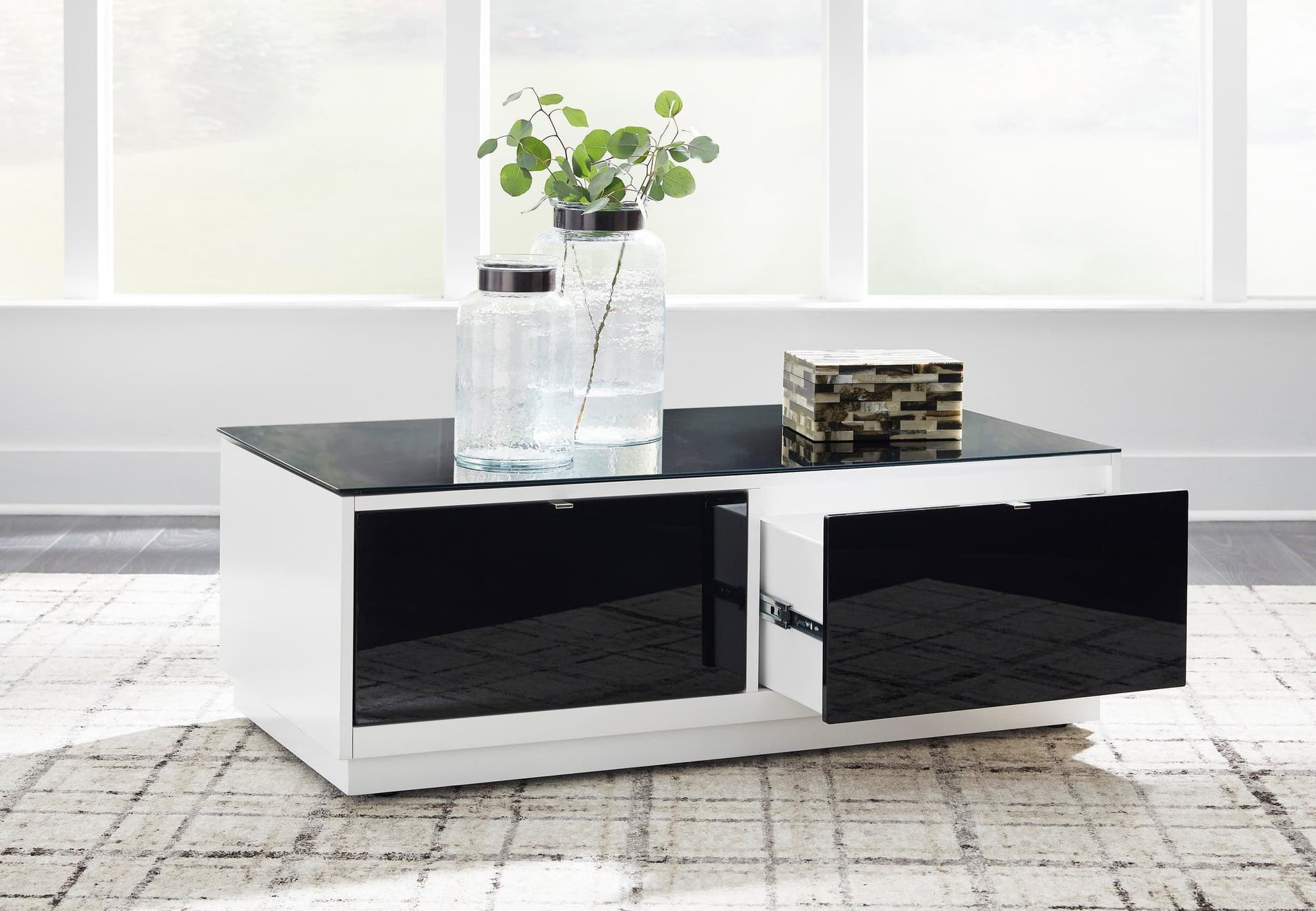 Gardoni Cocktail Table
