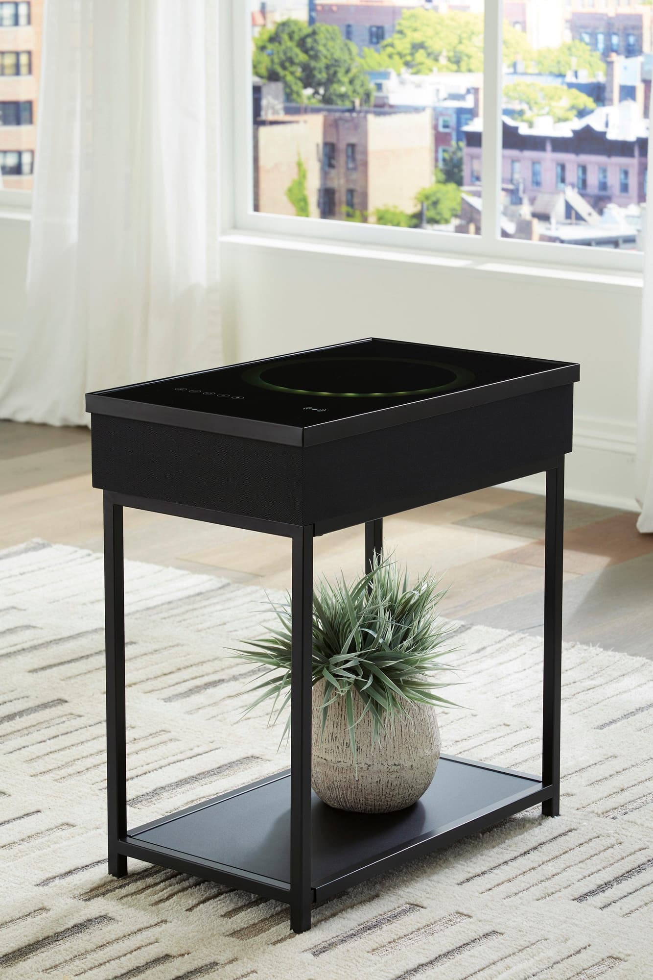 Gemmet Accent Table With Speaker