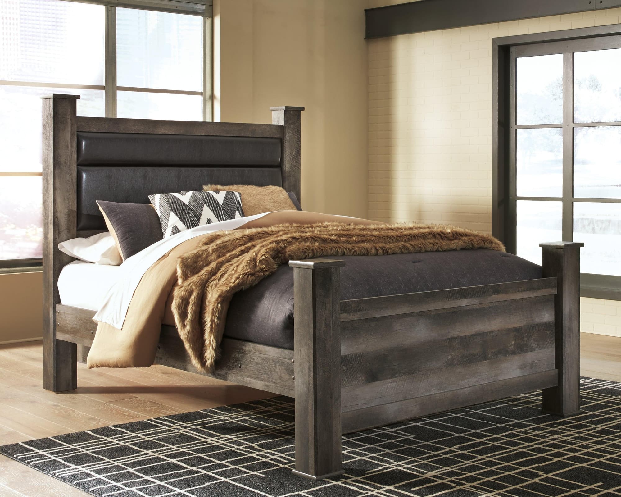 Wynnlow Gray Queen Upholstered Poster Bed - Image 1