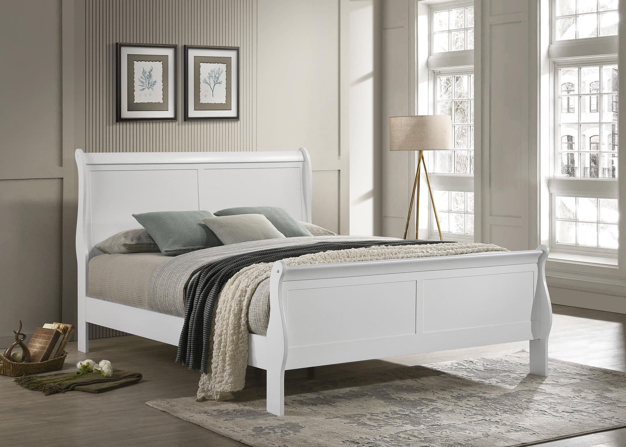 LOUIS PHILIPPE Louis Philippe 47-inch King Sleigh Panel Bed White 202441KE - Image 1
