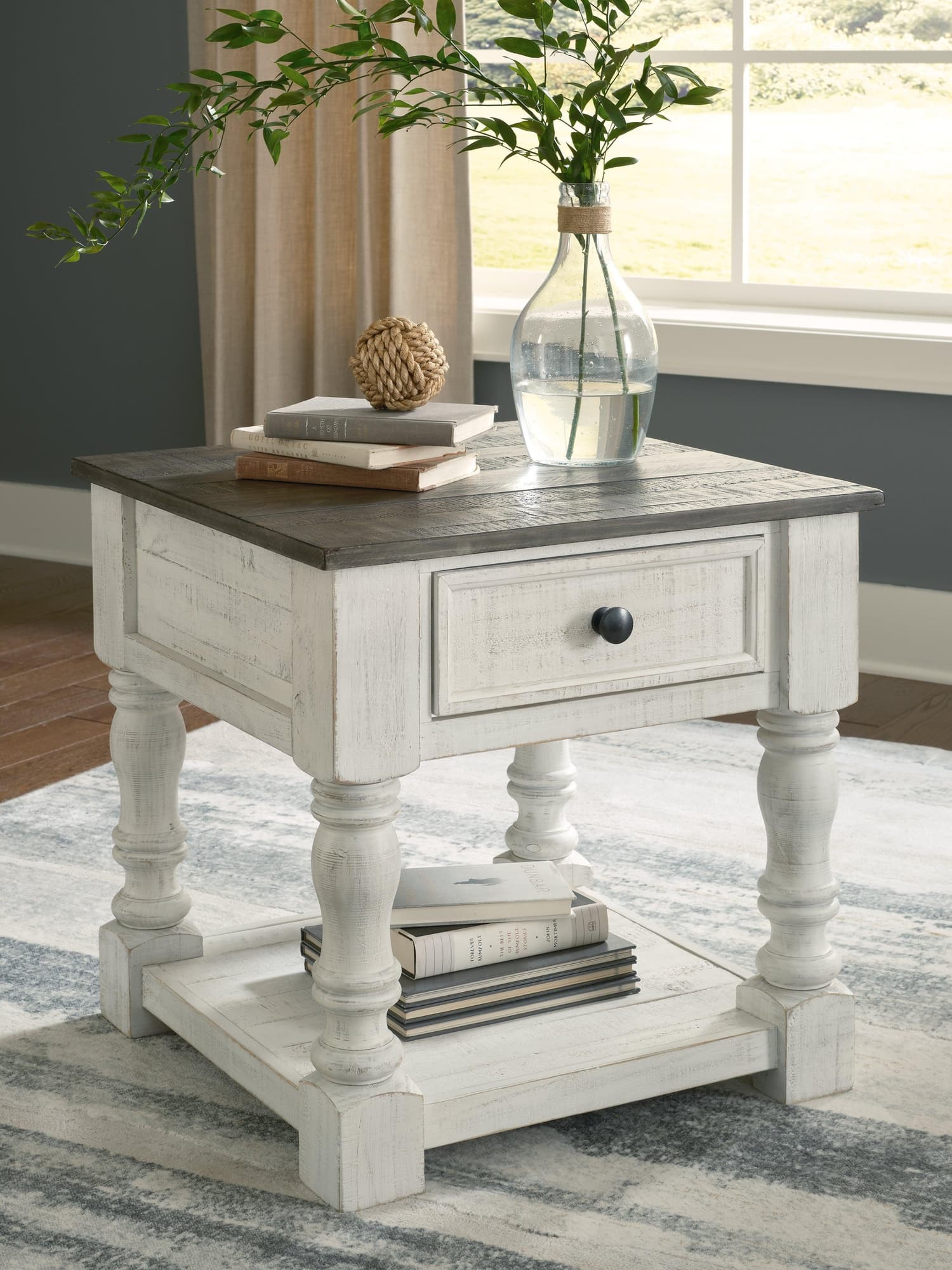 Havalance White Gray End Table
