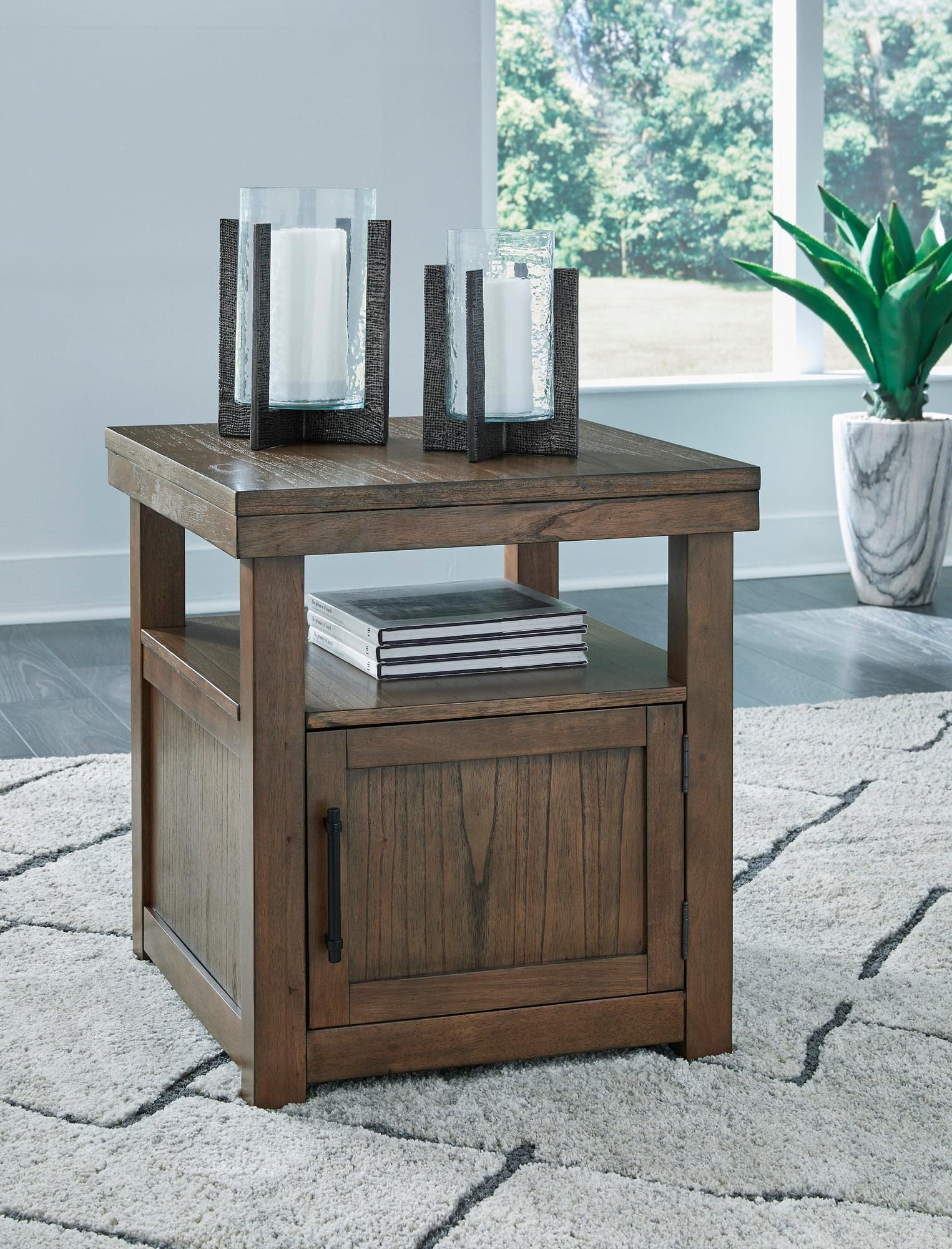 Jim Brown End Table - Image 1