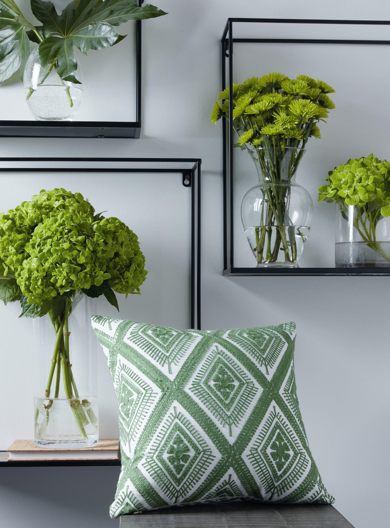 Bellvale Green White Pillow (Set of 4)
