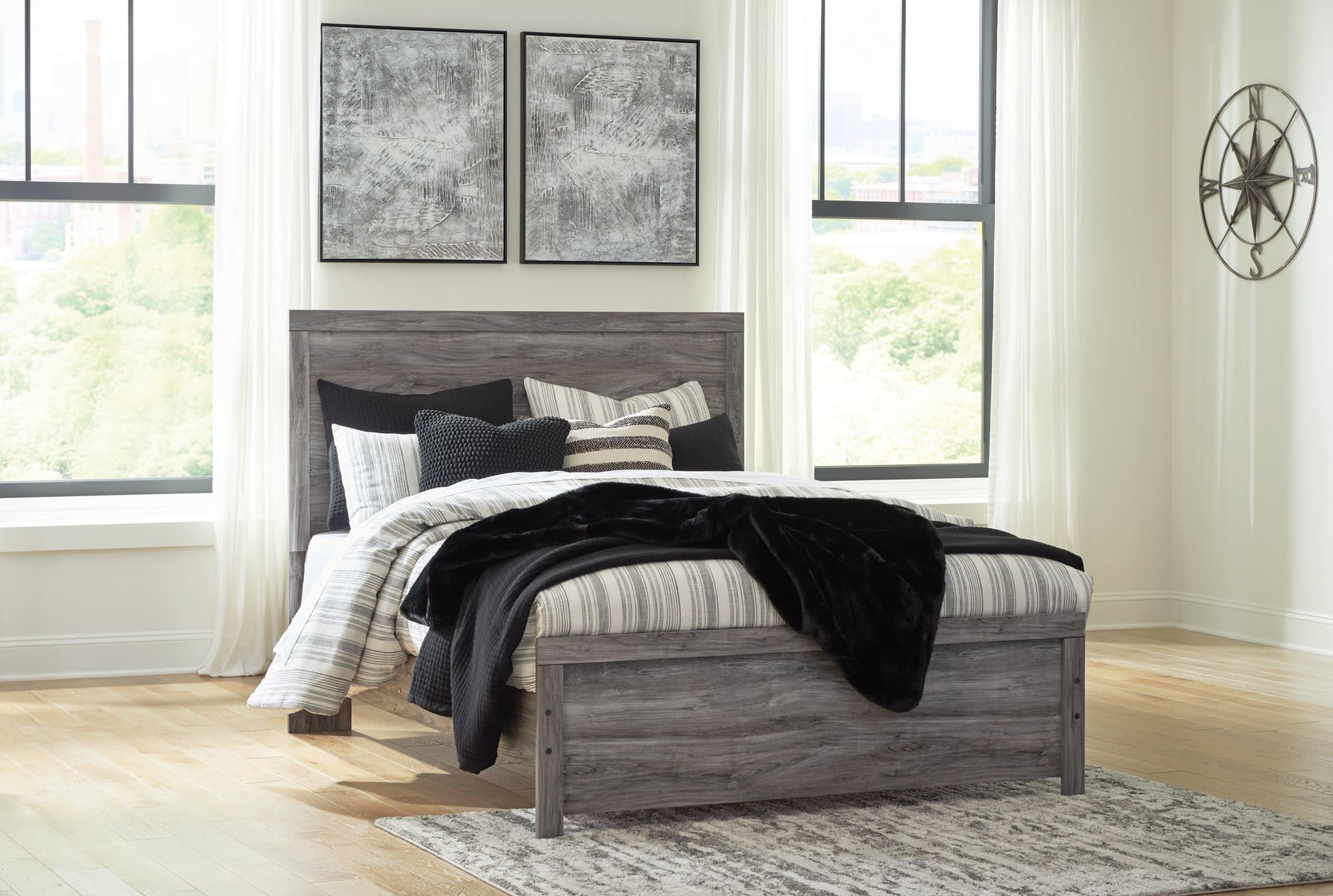 Bronyan Dark Gray Queen Panel Bed - Image 1