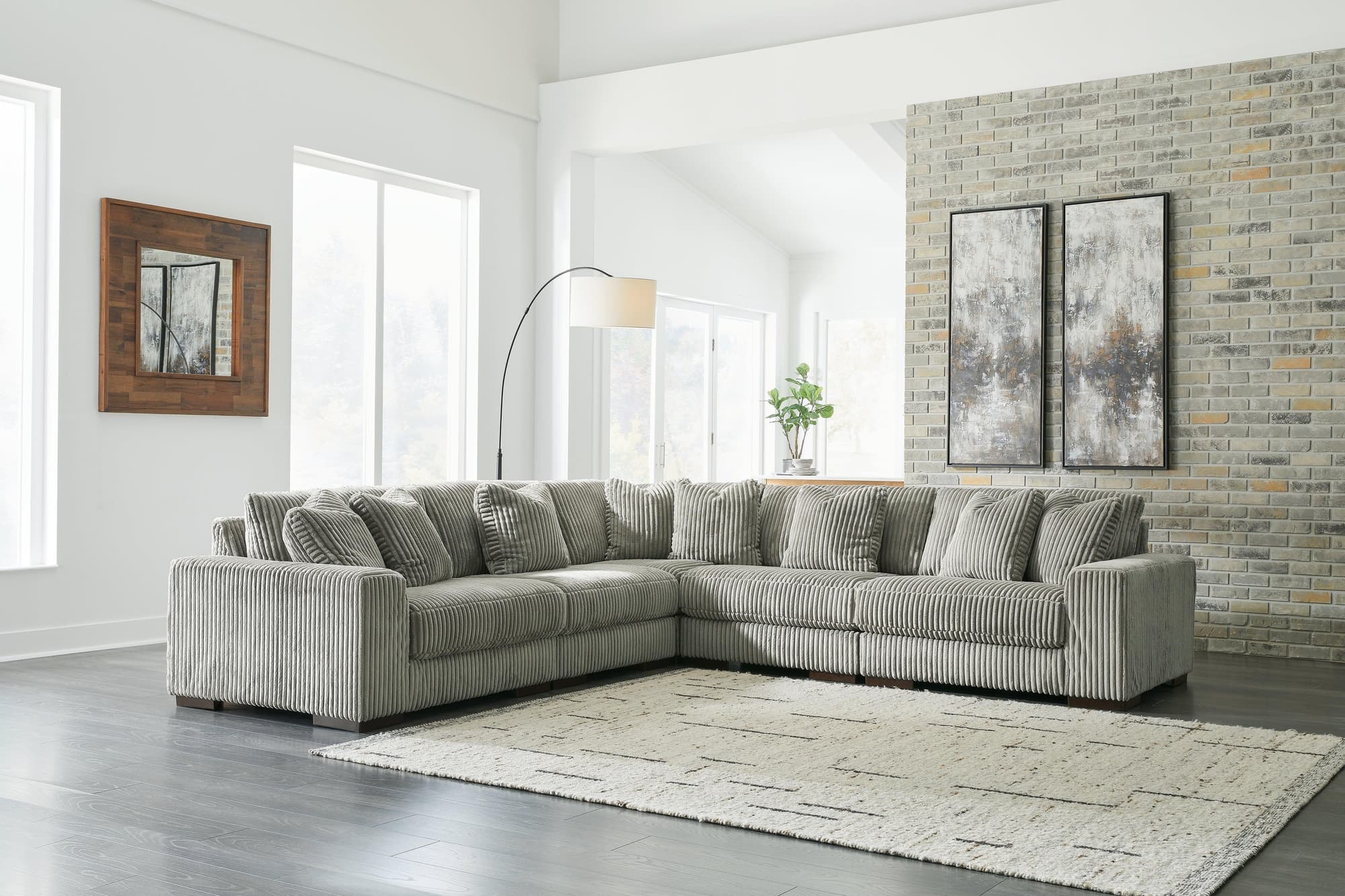Lindyn Fog 5-Piece Sectional - Image 1