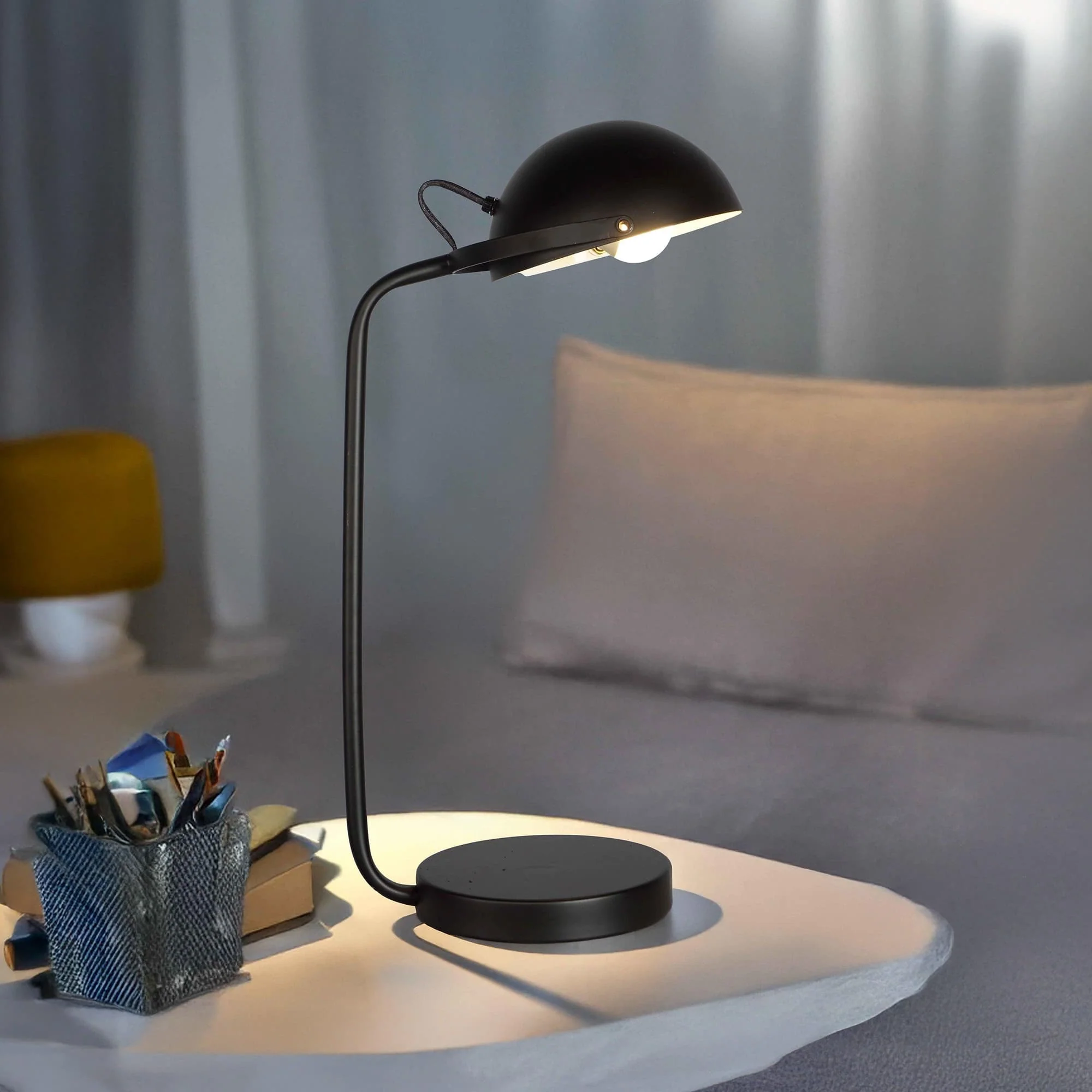 Sito Black Table Lamp - Image 1