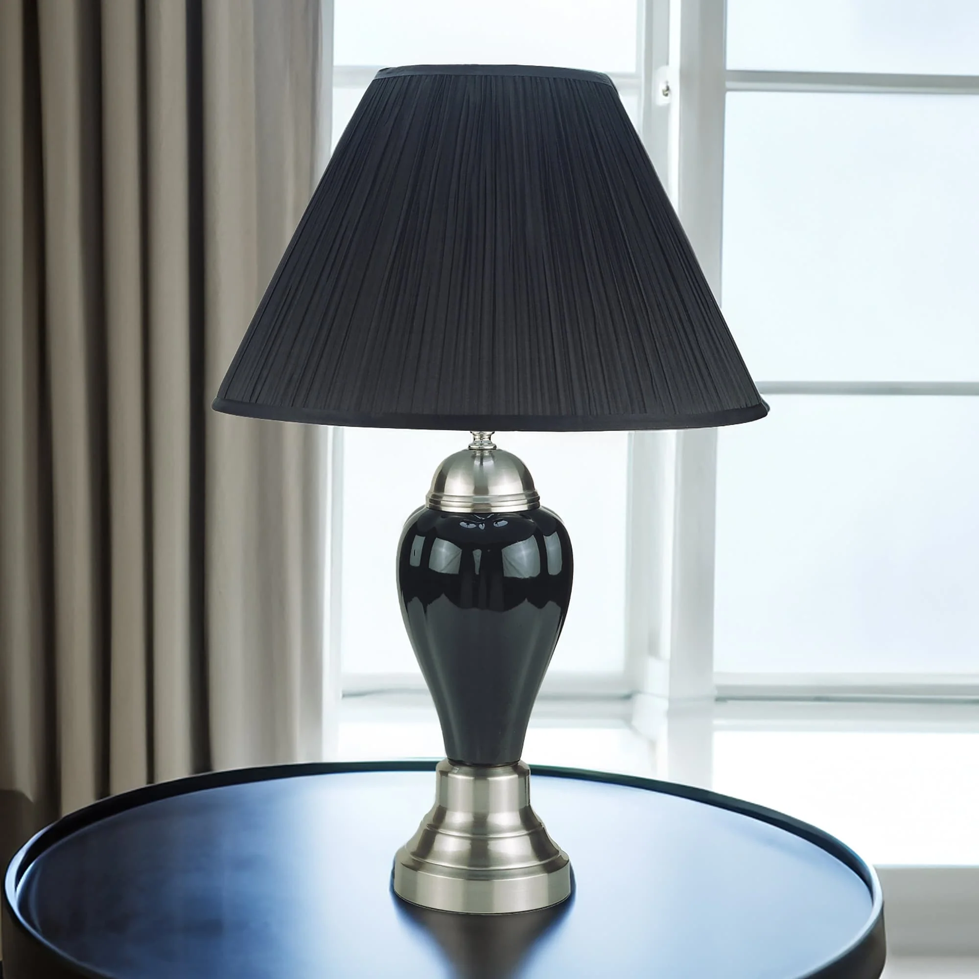 Porcelain Black Lamp - Image 1