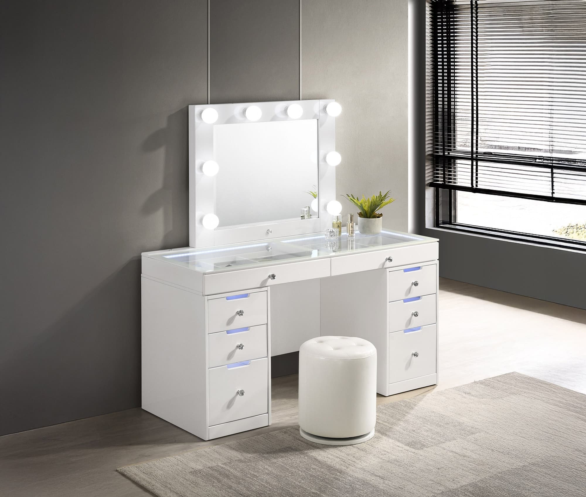 Luxo White Vanity Set