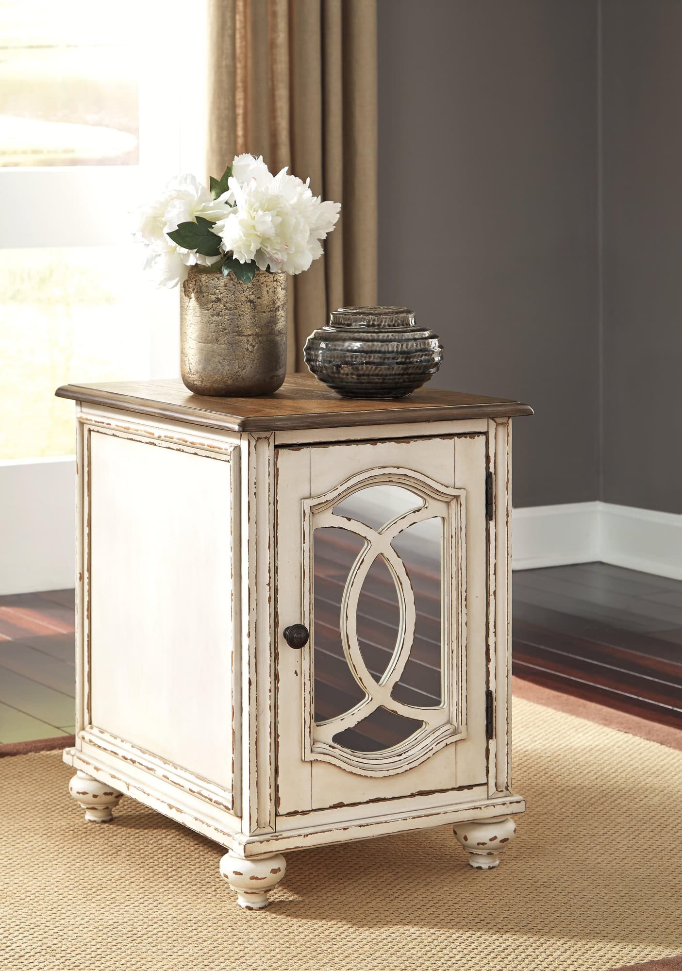 Realyn White Brown Chairside End Table