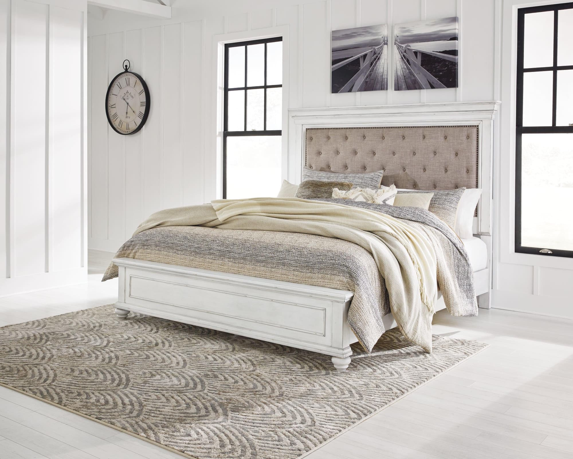 Kanwyn Whitewash Queen Panel Bed - Image 1