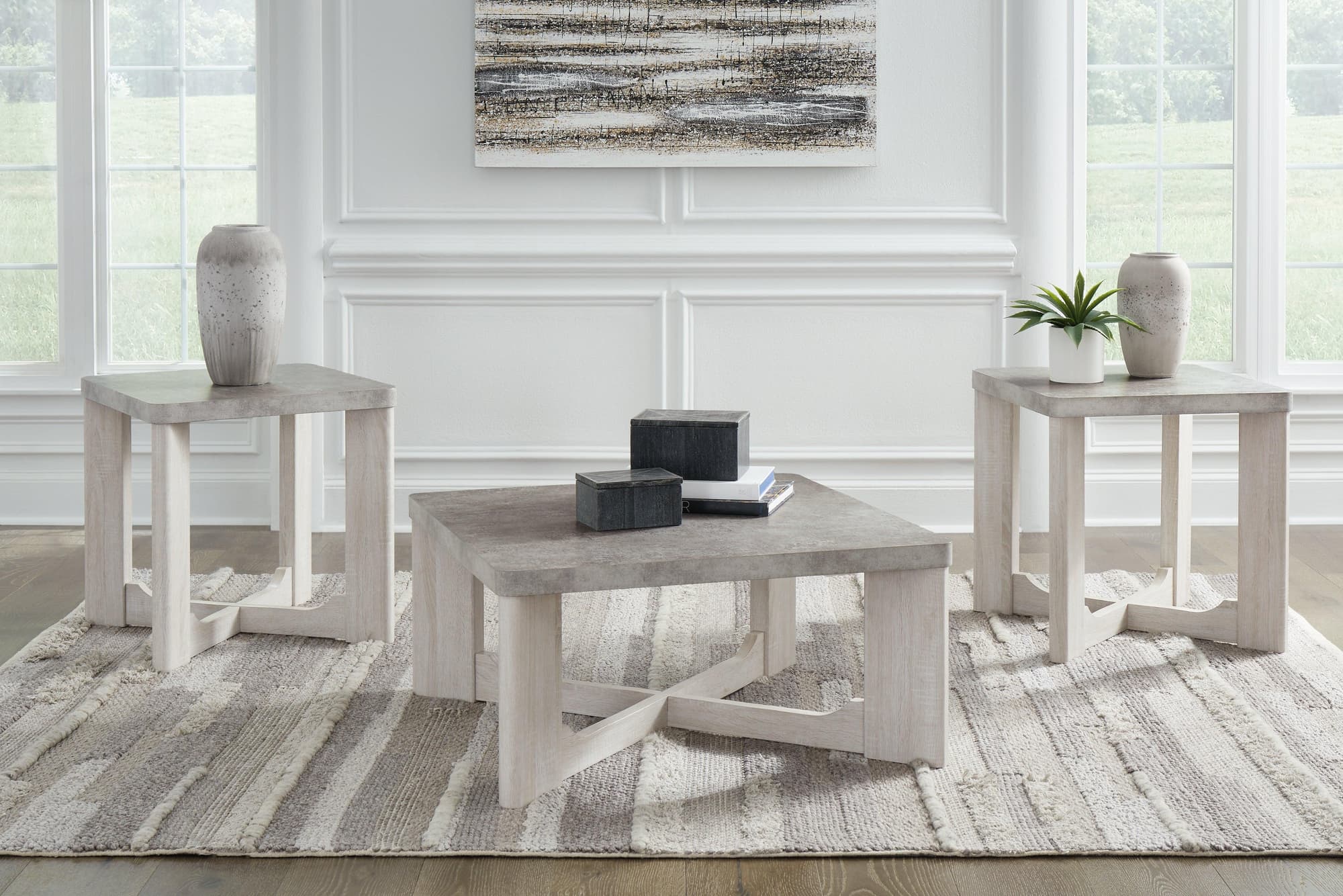 Garnilly Whitewash Table (Set of 3)