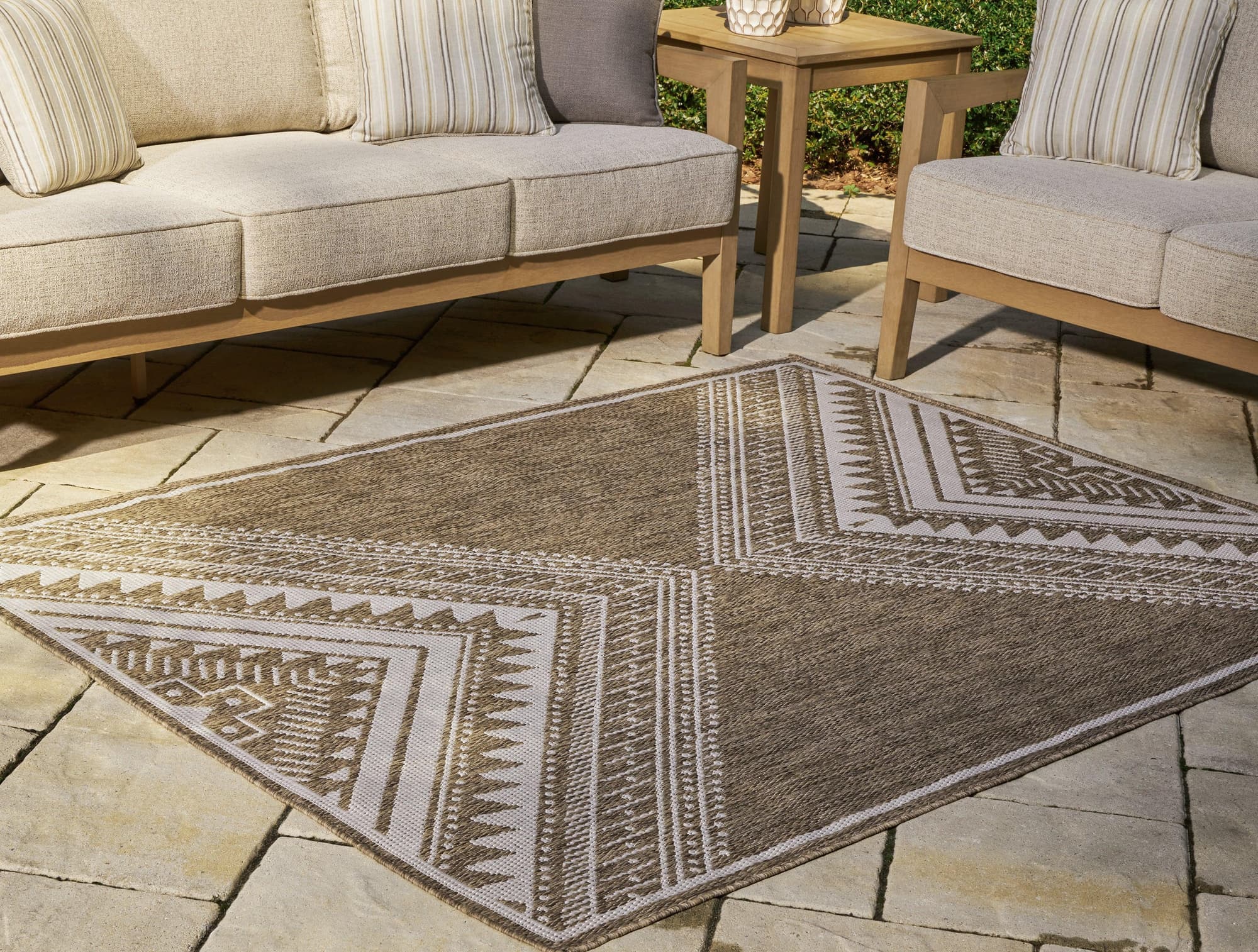 Dunsler Brown Cream 8' X 10' Rug - Image 1