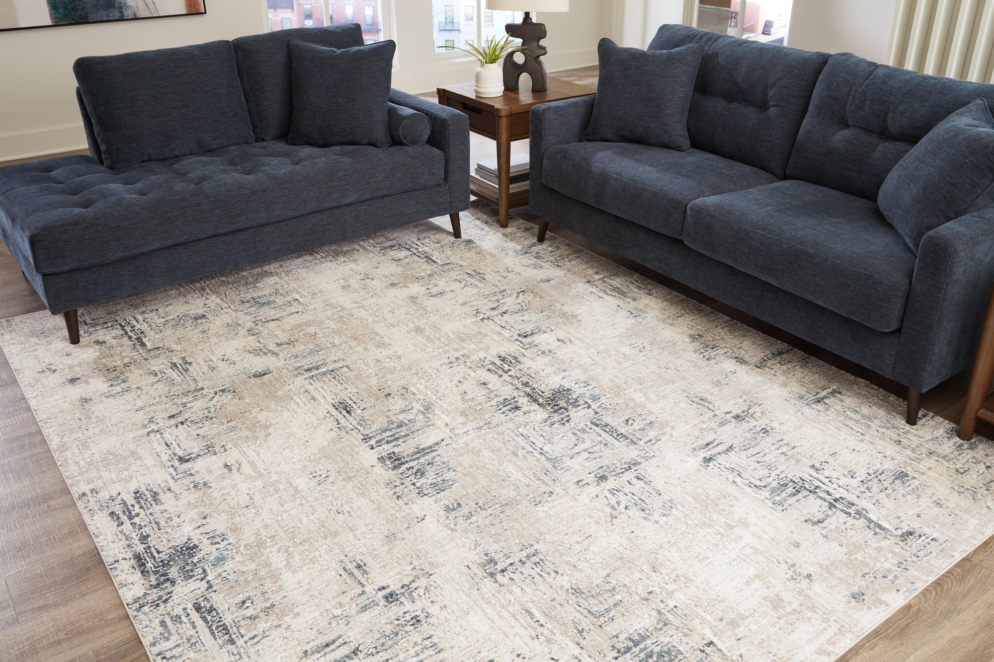 Gentor Blue Ivory 8' X 10' Rug - Image 1