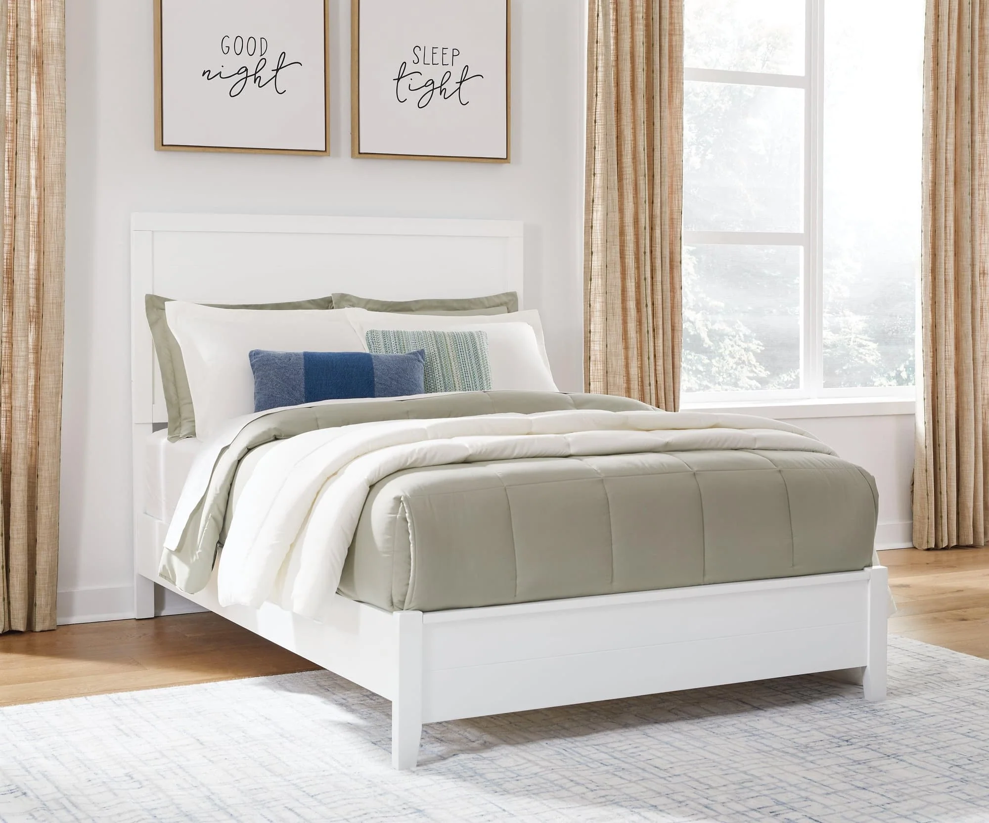 Binterglen White Full Panel Bed