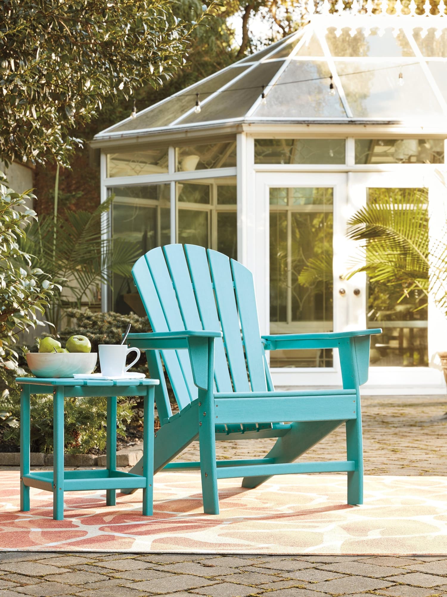 Sundown Turquoise Treasure Outdoor Chair With End Table
