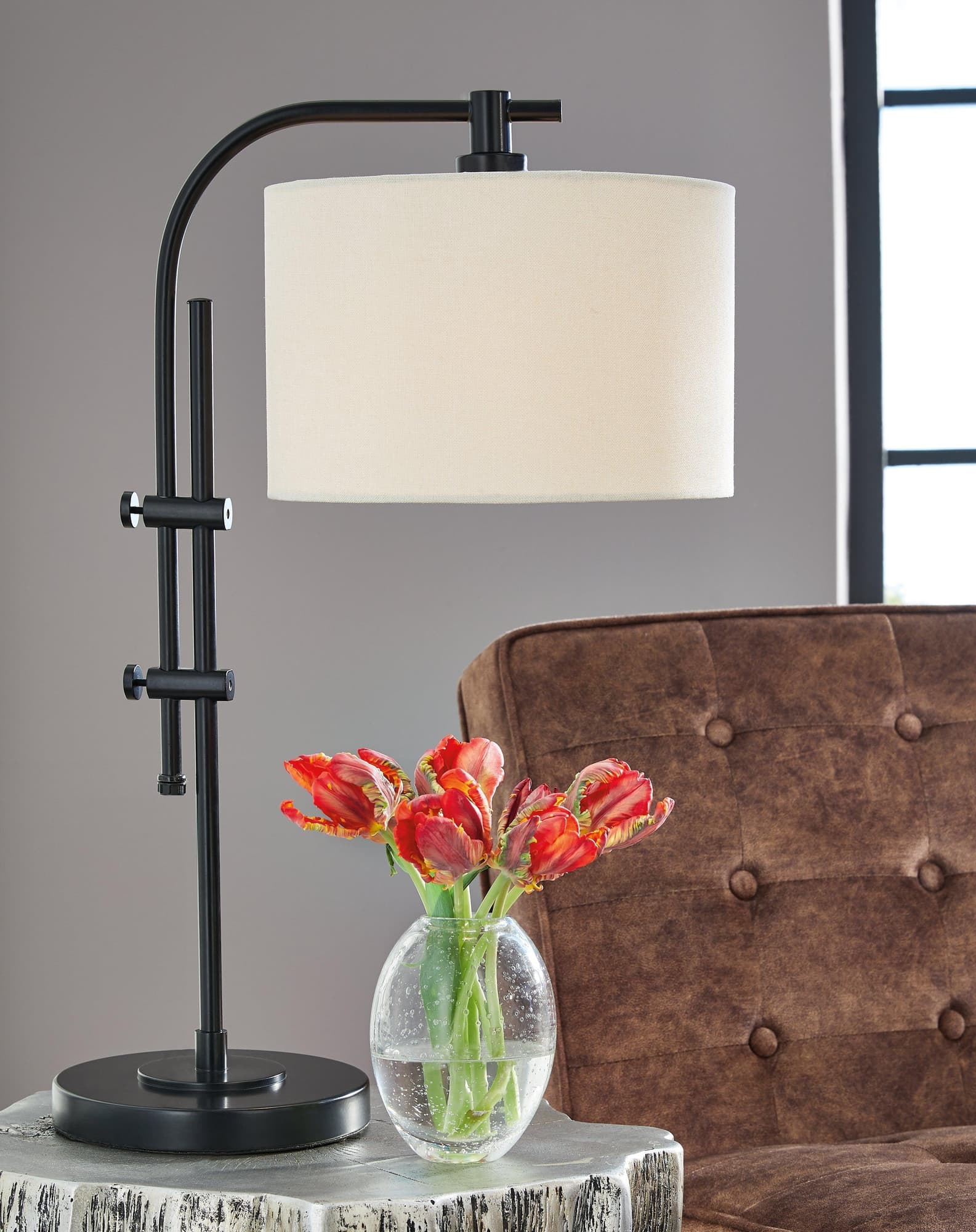 Baronvale Black 2-Piece Table Lamp Set