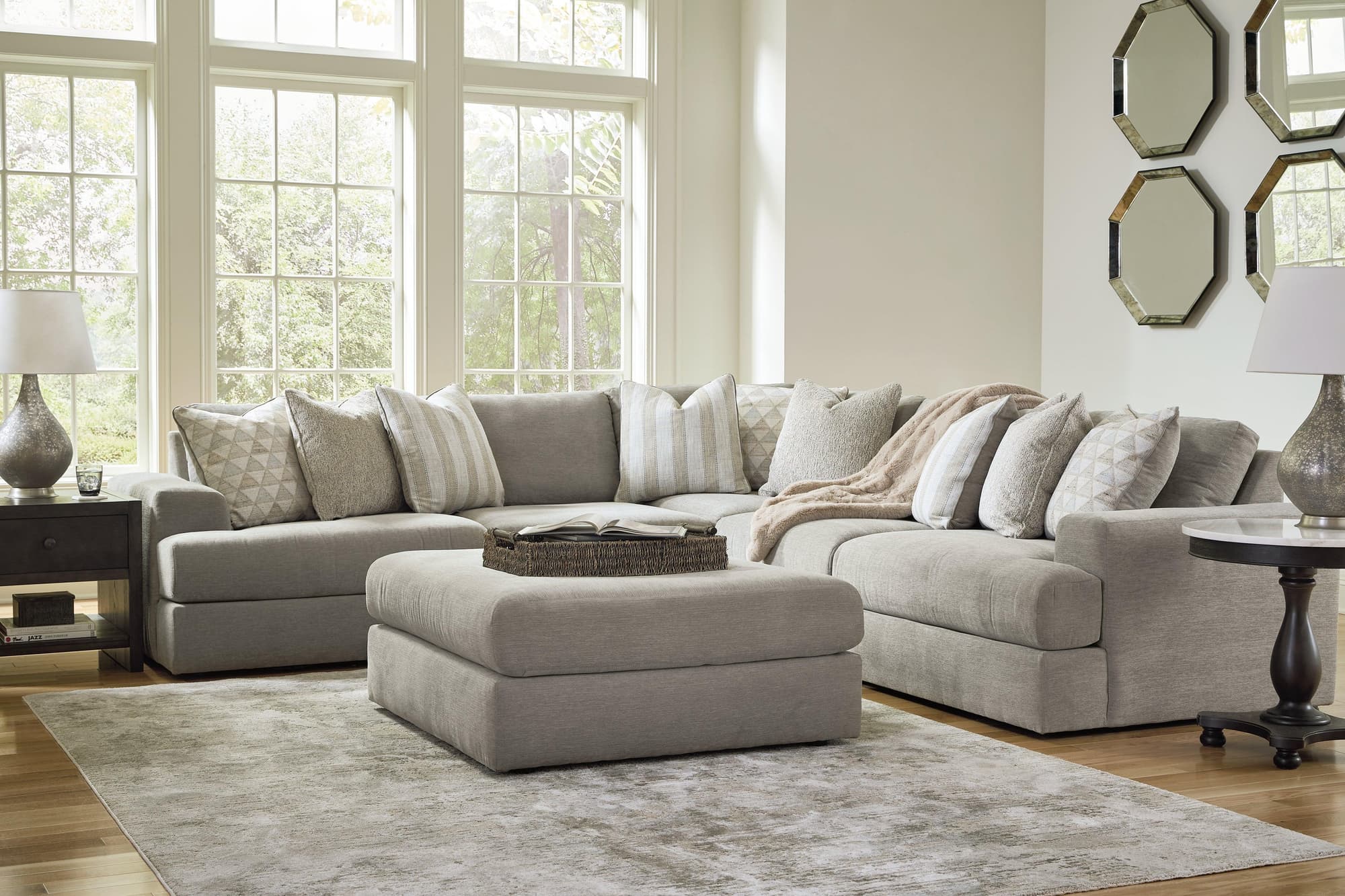 Avaliyah Ash 5-Piece Sectional With Ottoman - Image 1
