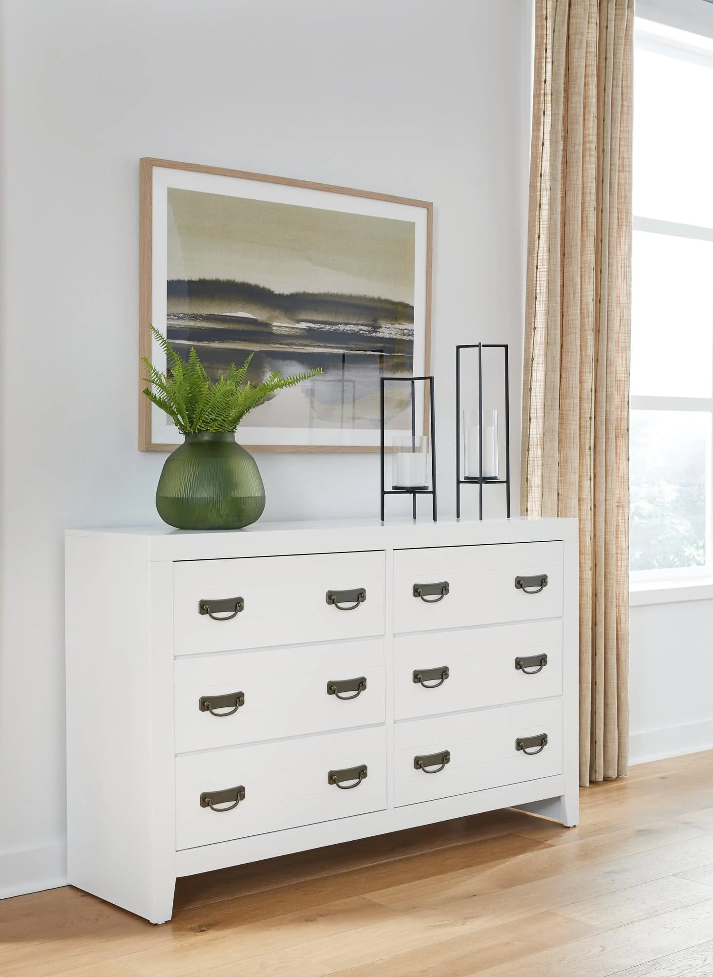Binterglen White Dresser - Image 1