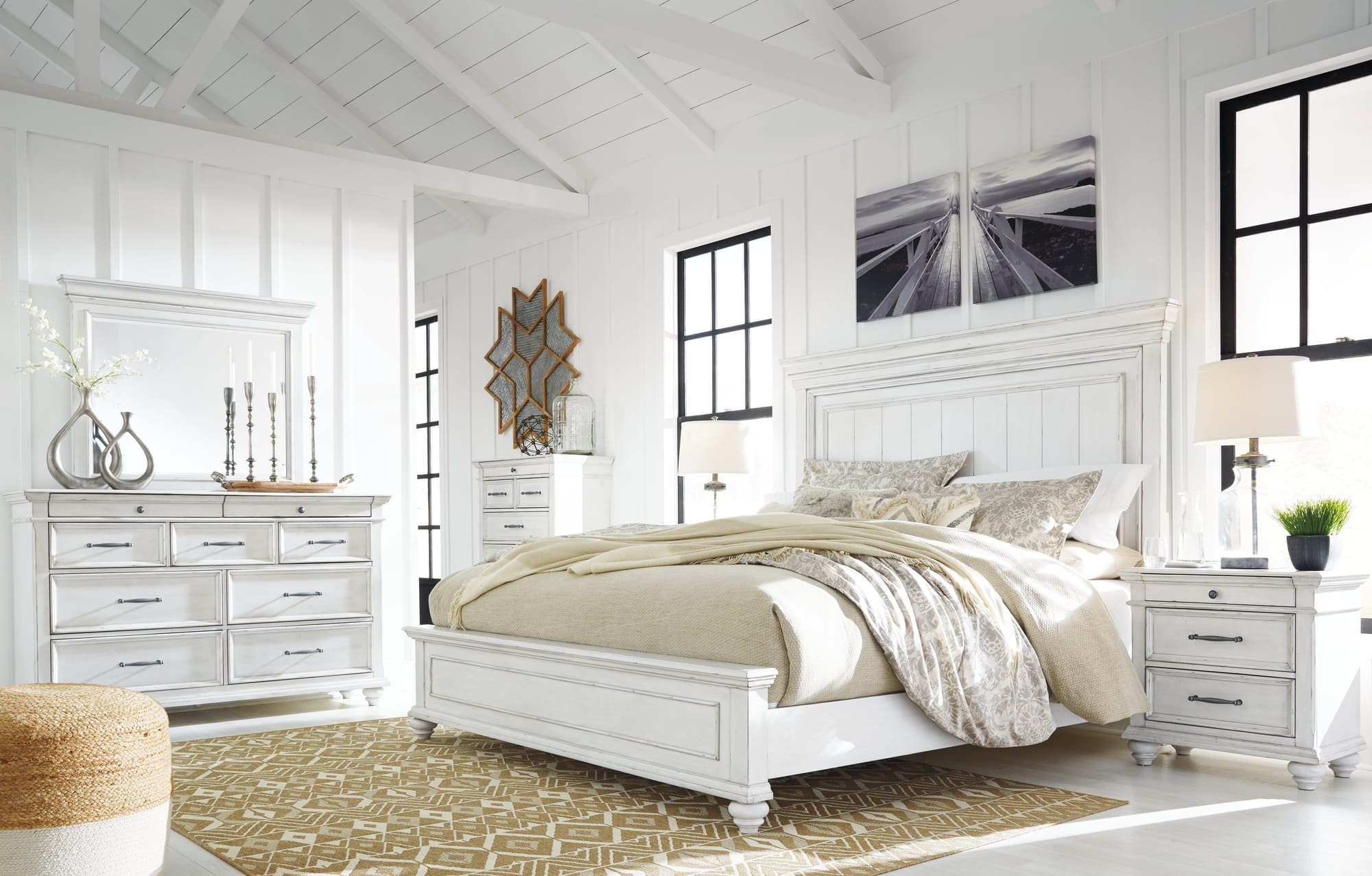 Kanwyn Whitewash Panel Bedroom Set - Image 1