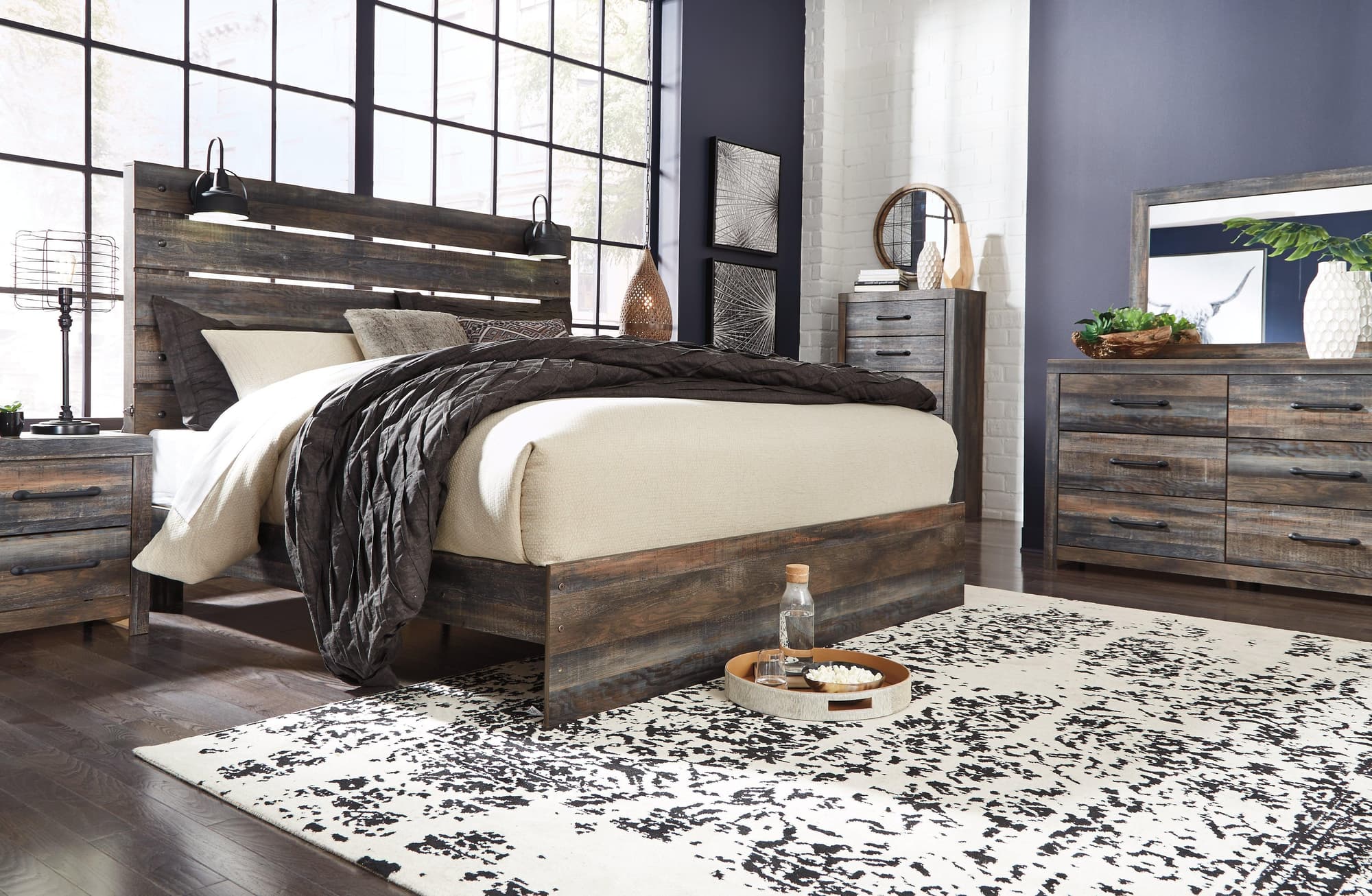 Drystan Multi Panel Bedroom Set - Image 1