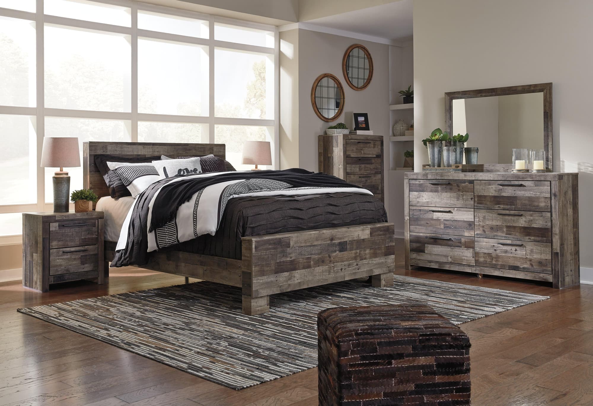 Derekson Multi Gray Panel Bedroom Set - Image 1