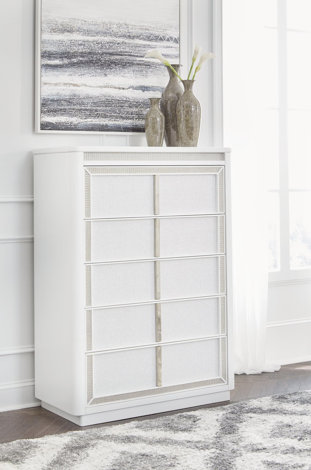 Chalanna White Chest Of Drawers - Image 1