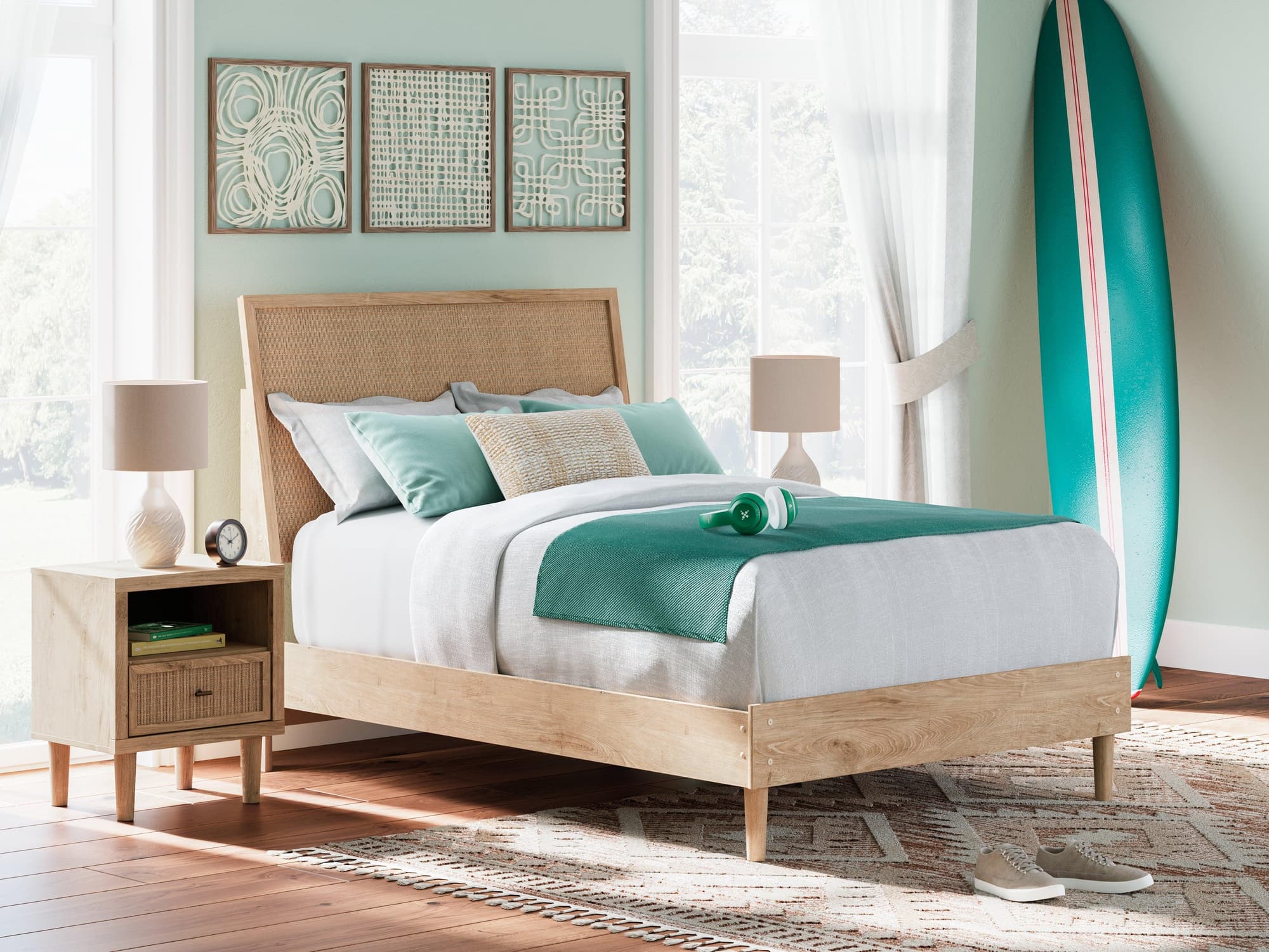 Cielden Two-Tone Full Panel Bed - Image 1