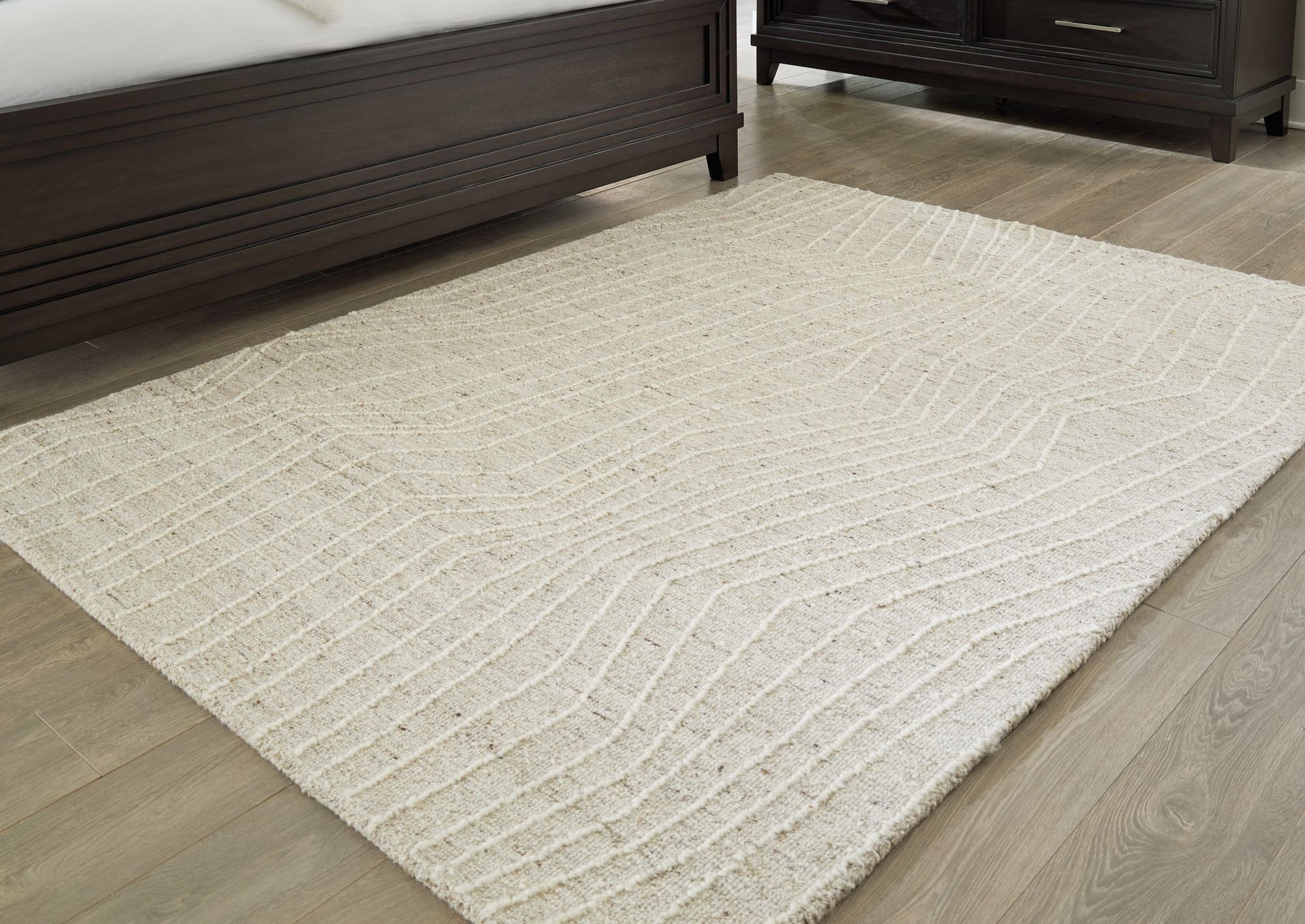 Varahill Gray Ivory Medium Rug - Image 1