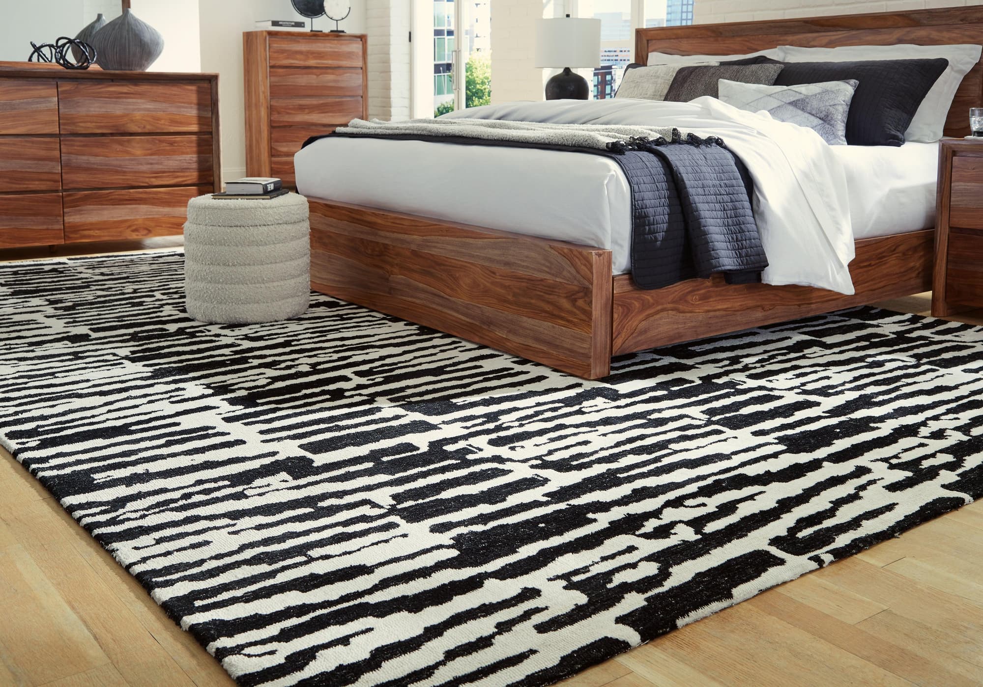 Bramshaw Black Ivory Extra Large Rug