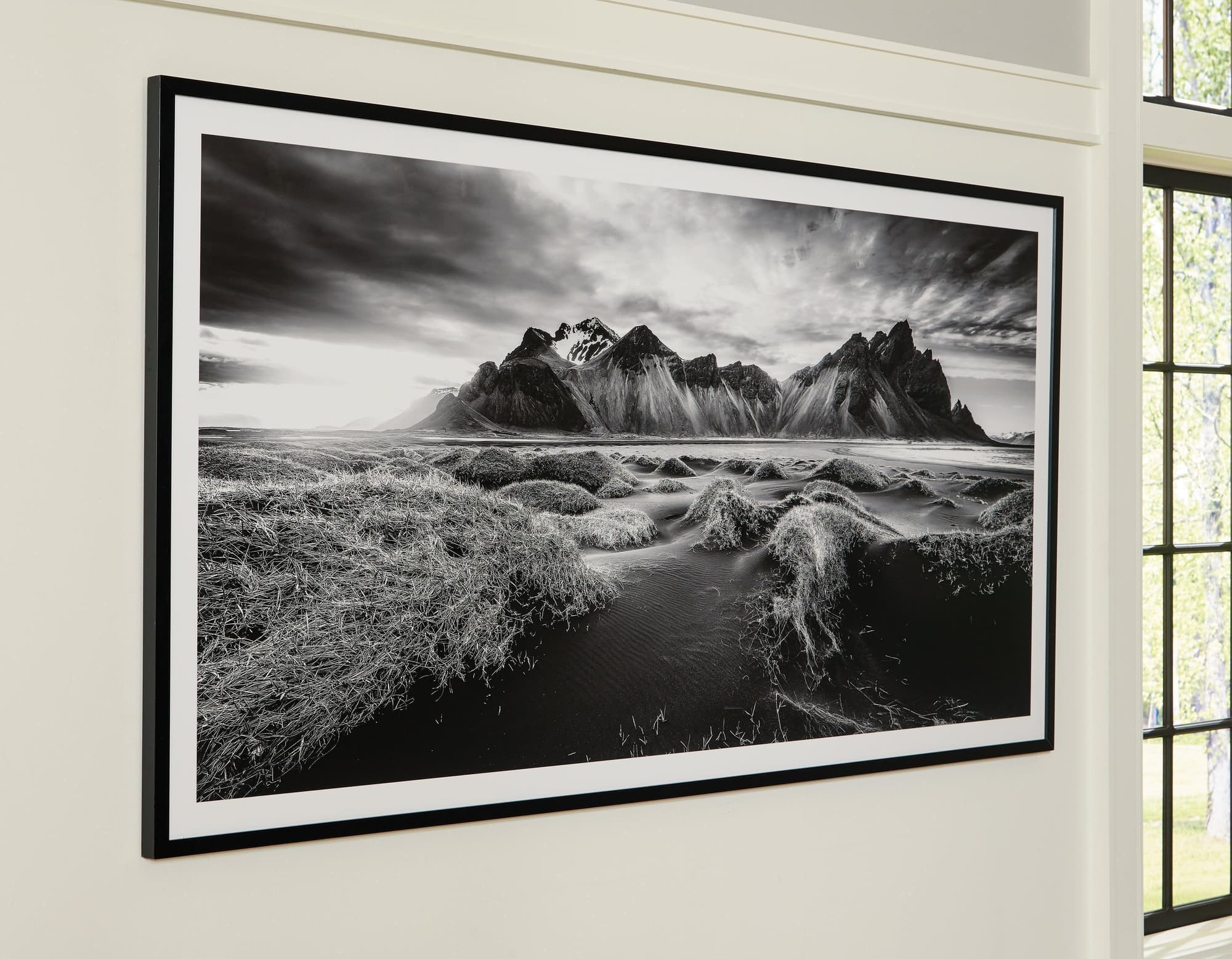 Delstone Black White Wall Art - Image 1