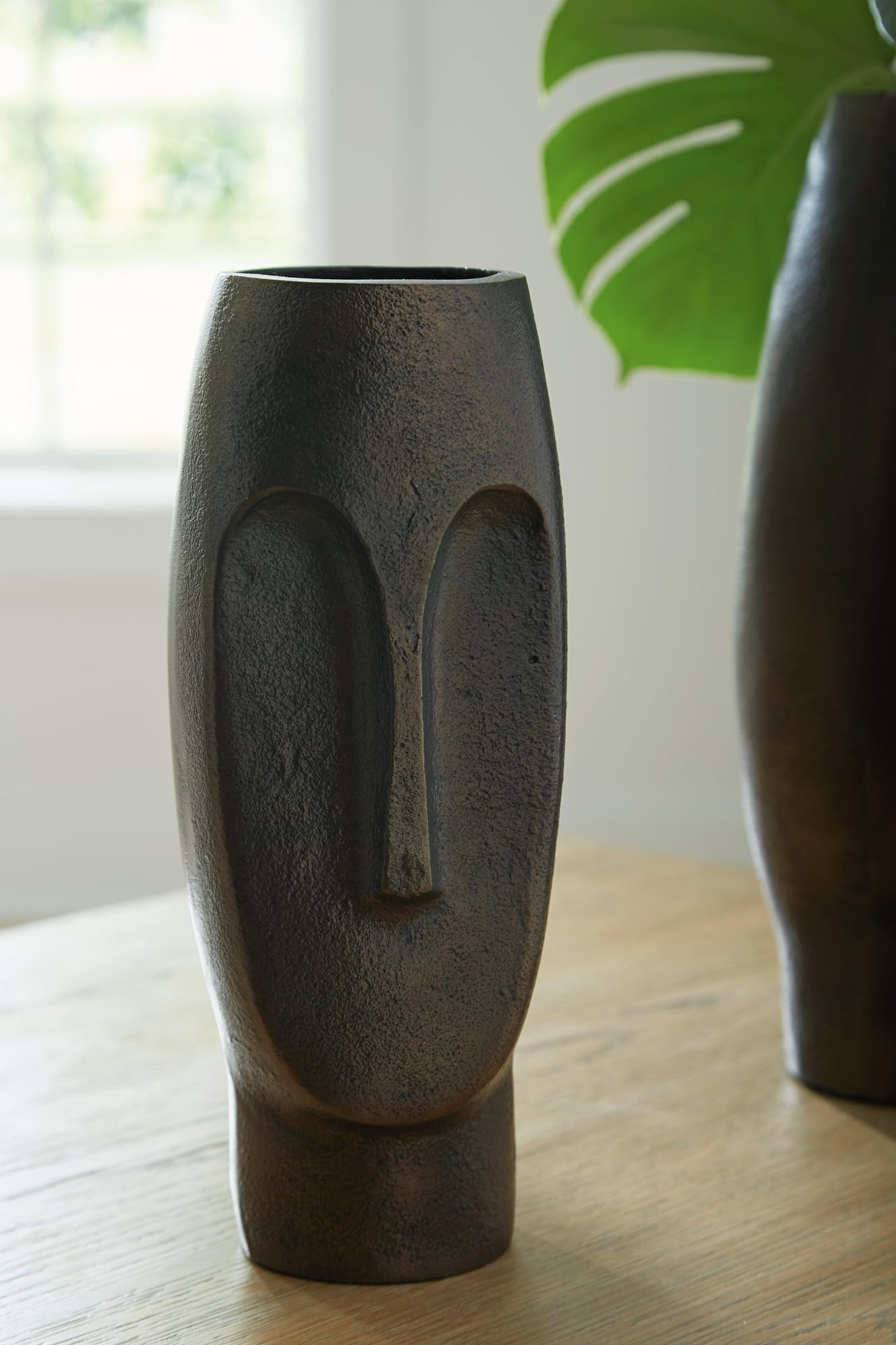 Elanman Antique Bronze Finish Vase - Image 1