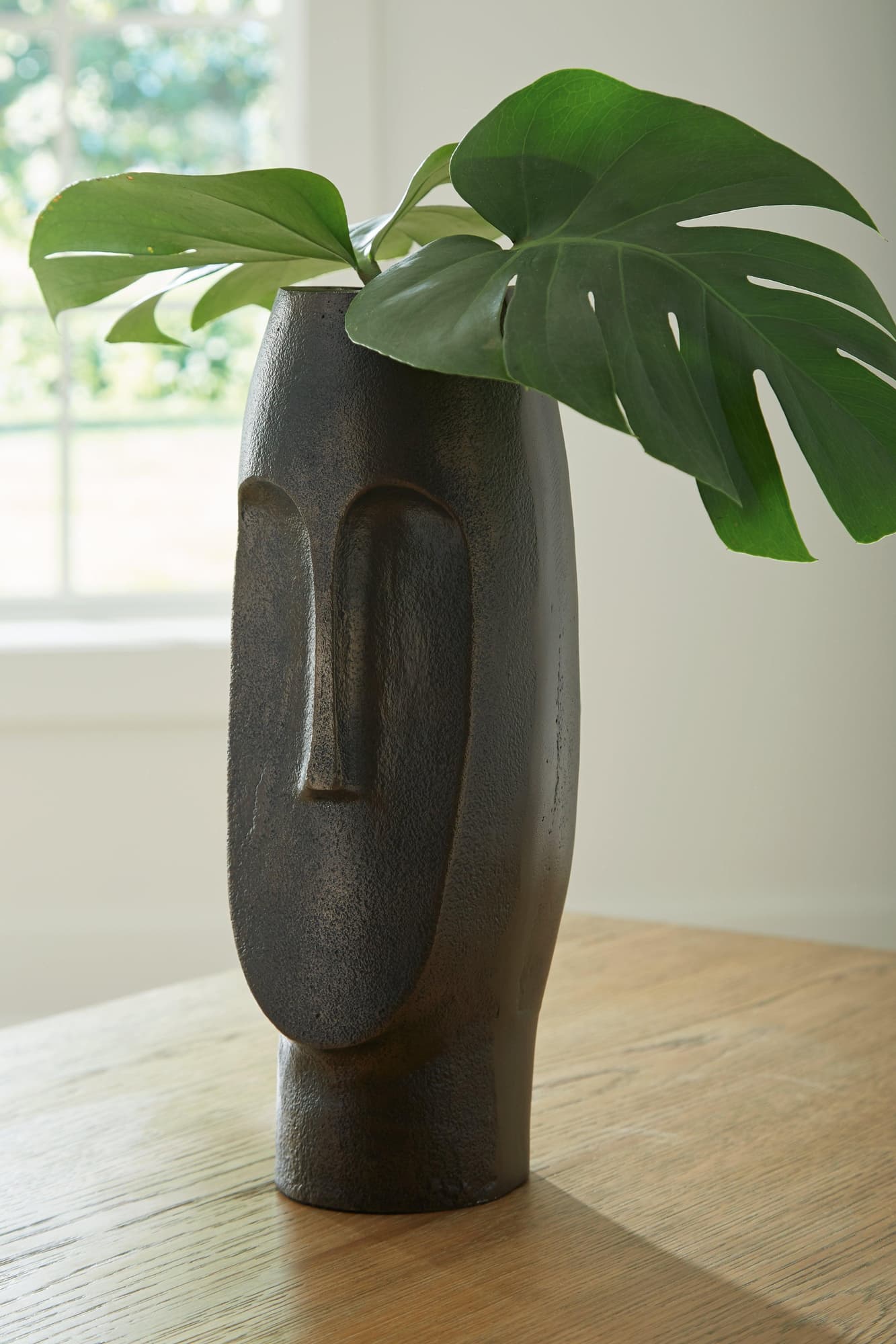 Elanman Antique Bronze Vase - Image 1