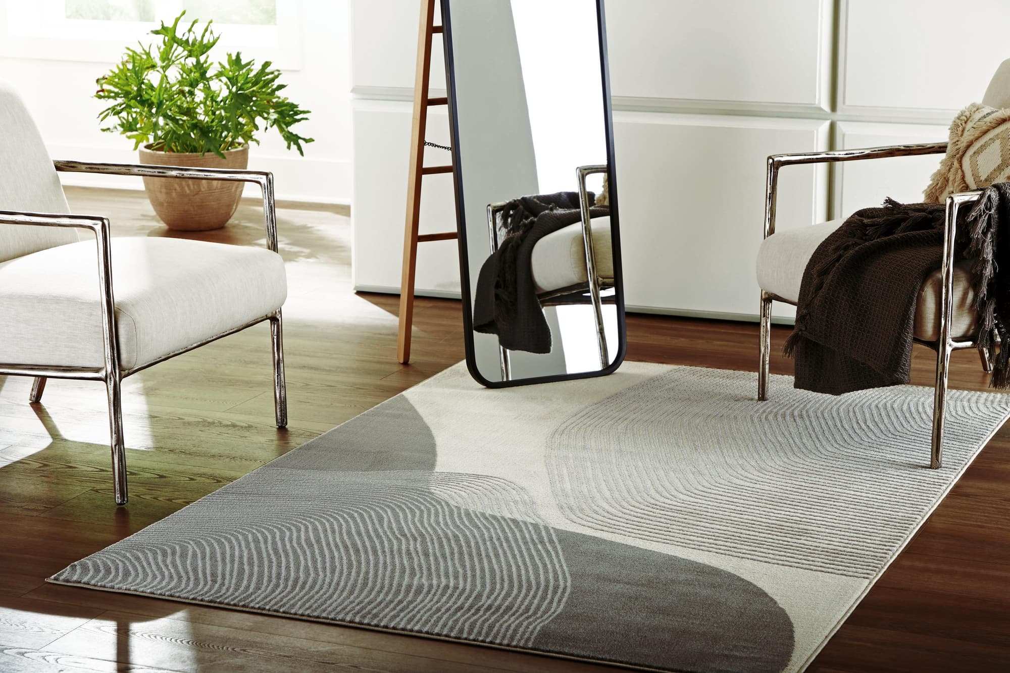 Winderburg Gray/Ivory Medium Rug - Image 1