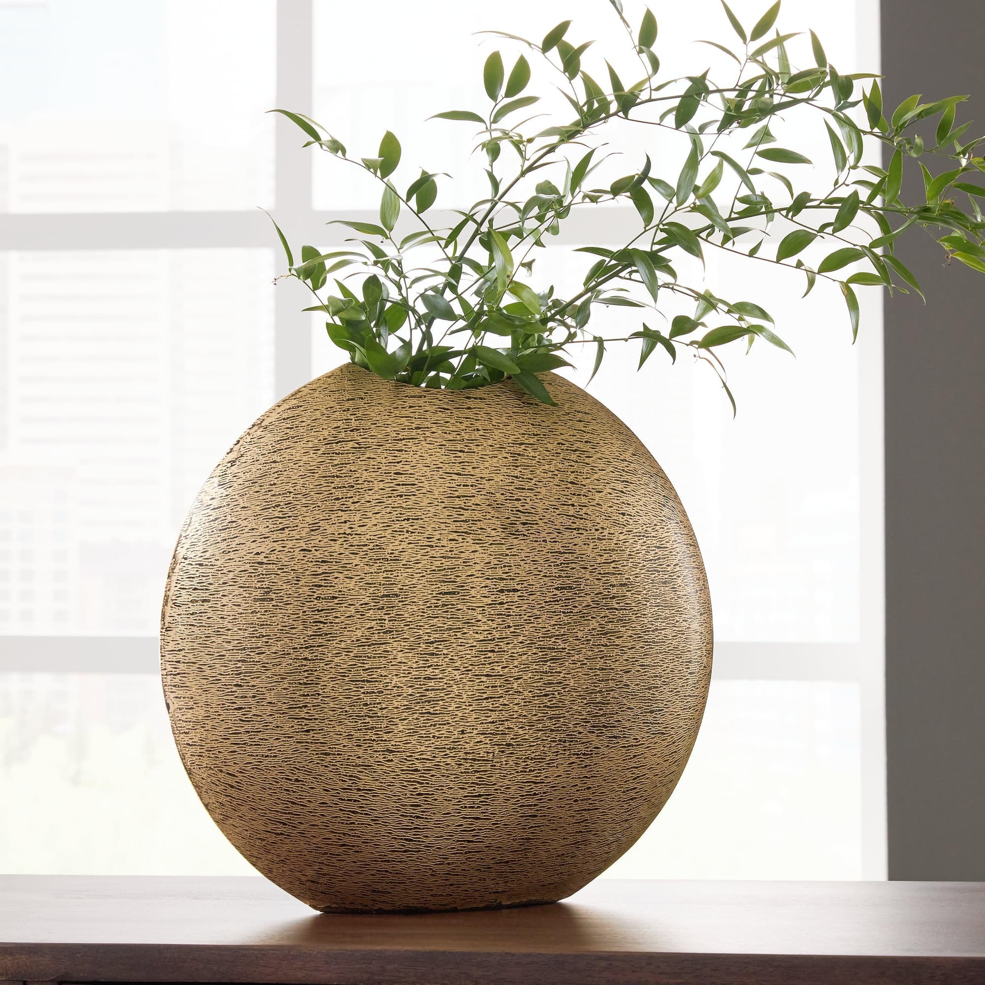 Iansboro Antique Gold Finish Vase - Image 1
