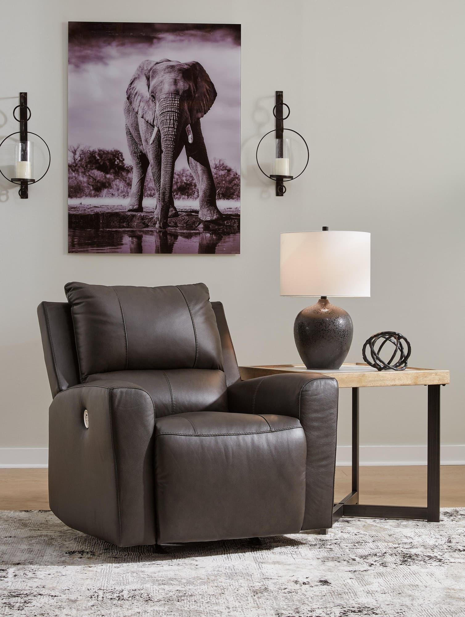 Boxmere Storm Leather Power Recliner - Image 1