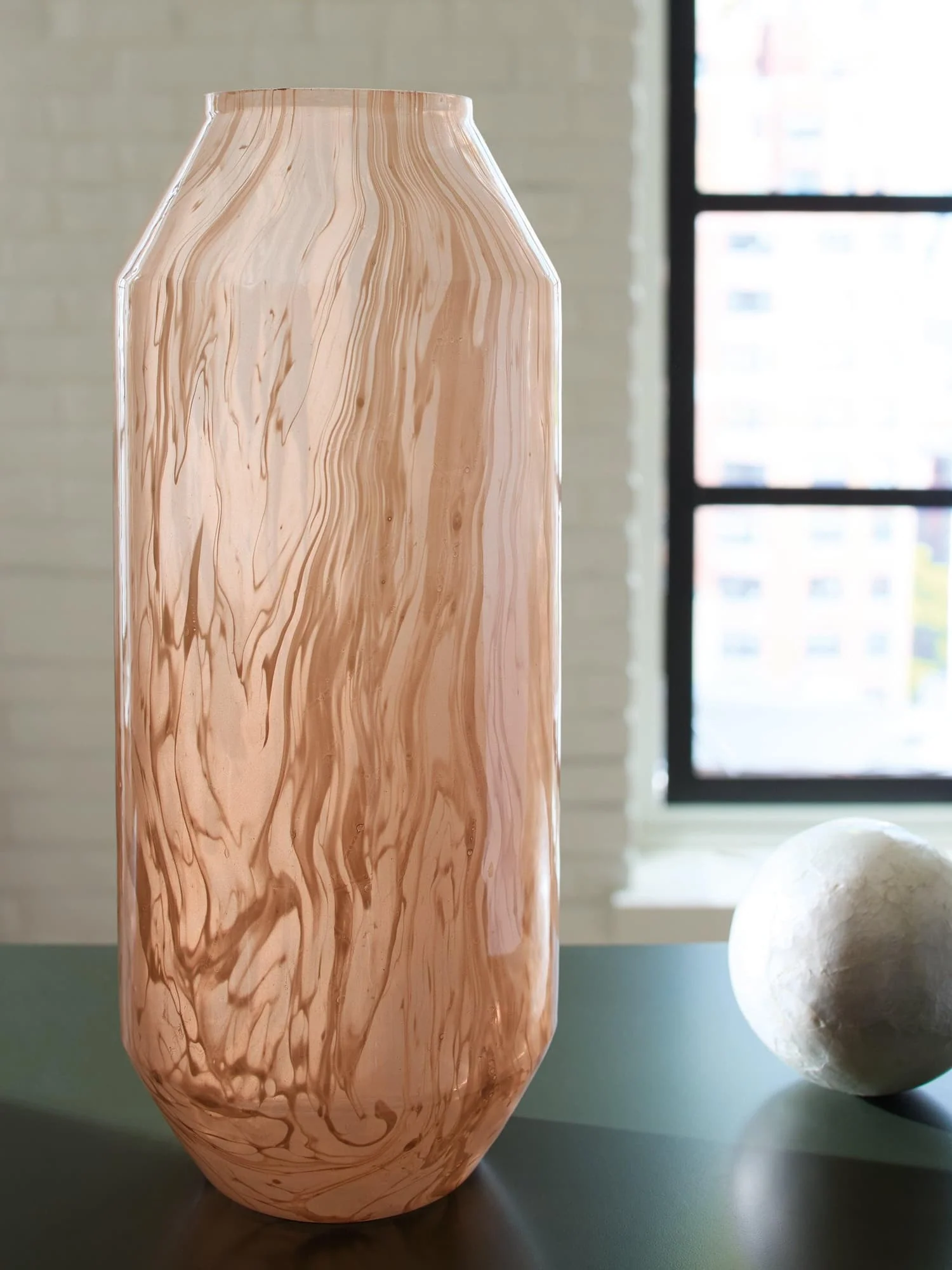 Dushby Blush Pink Textured Vase - Image 1