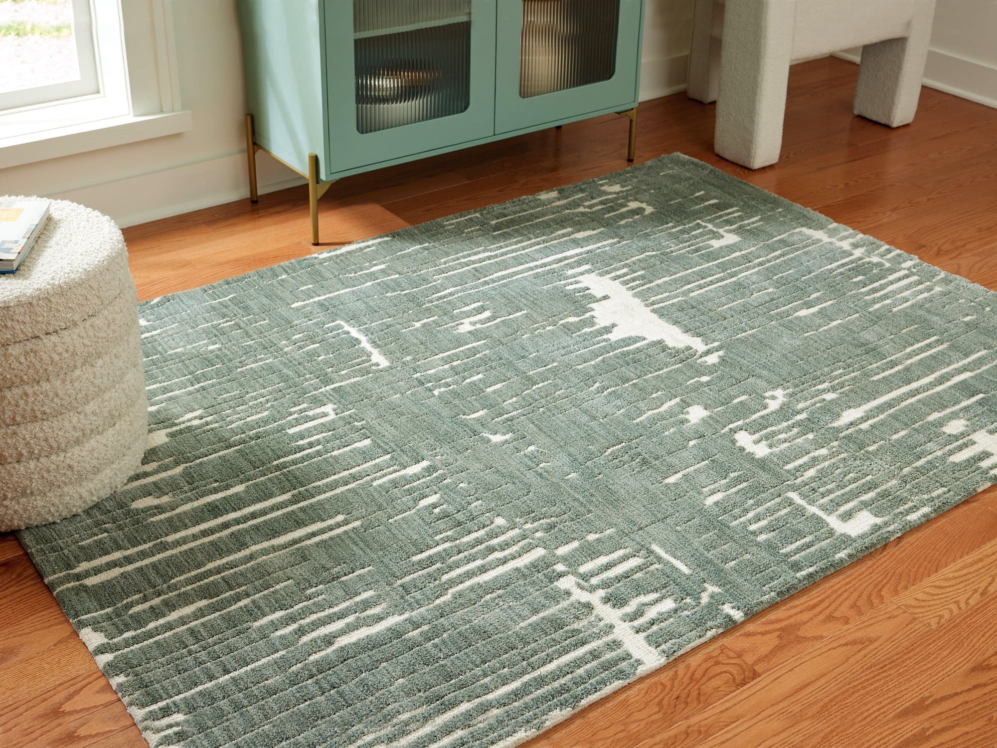 Cayworth Teal/White 5' x 7' Rug - Image 1