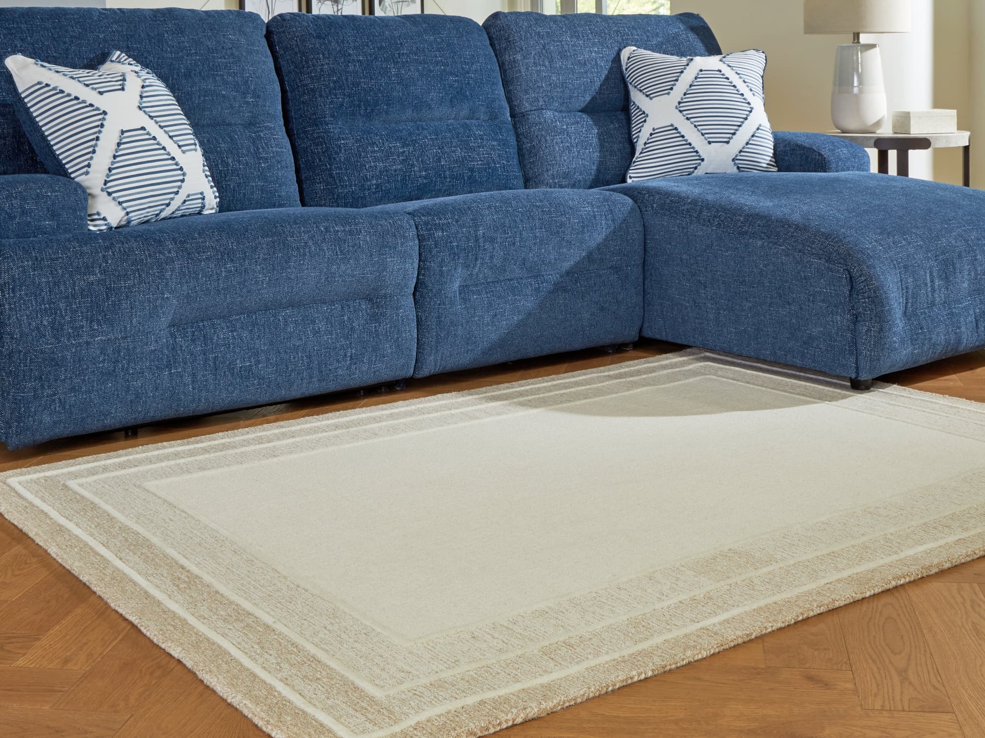 Teelgan Ivory/Tan Medium Rug - Image 1